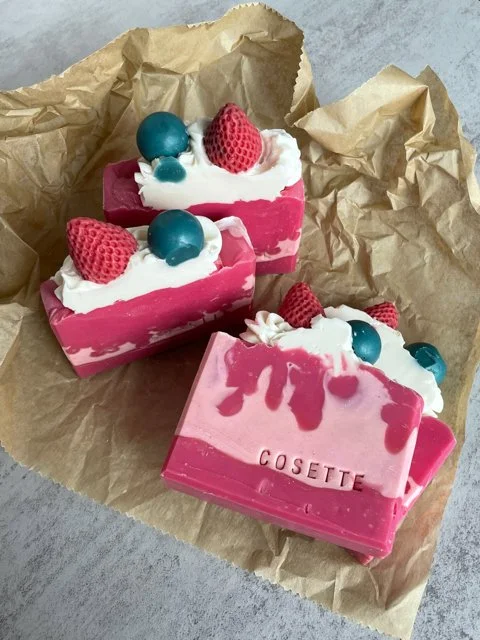 2025-12-23 B - cake 2-2.jpg