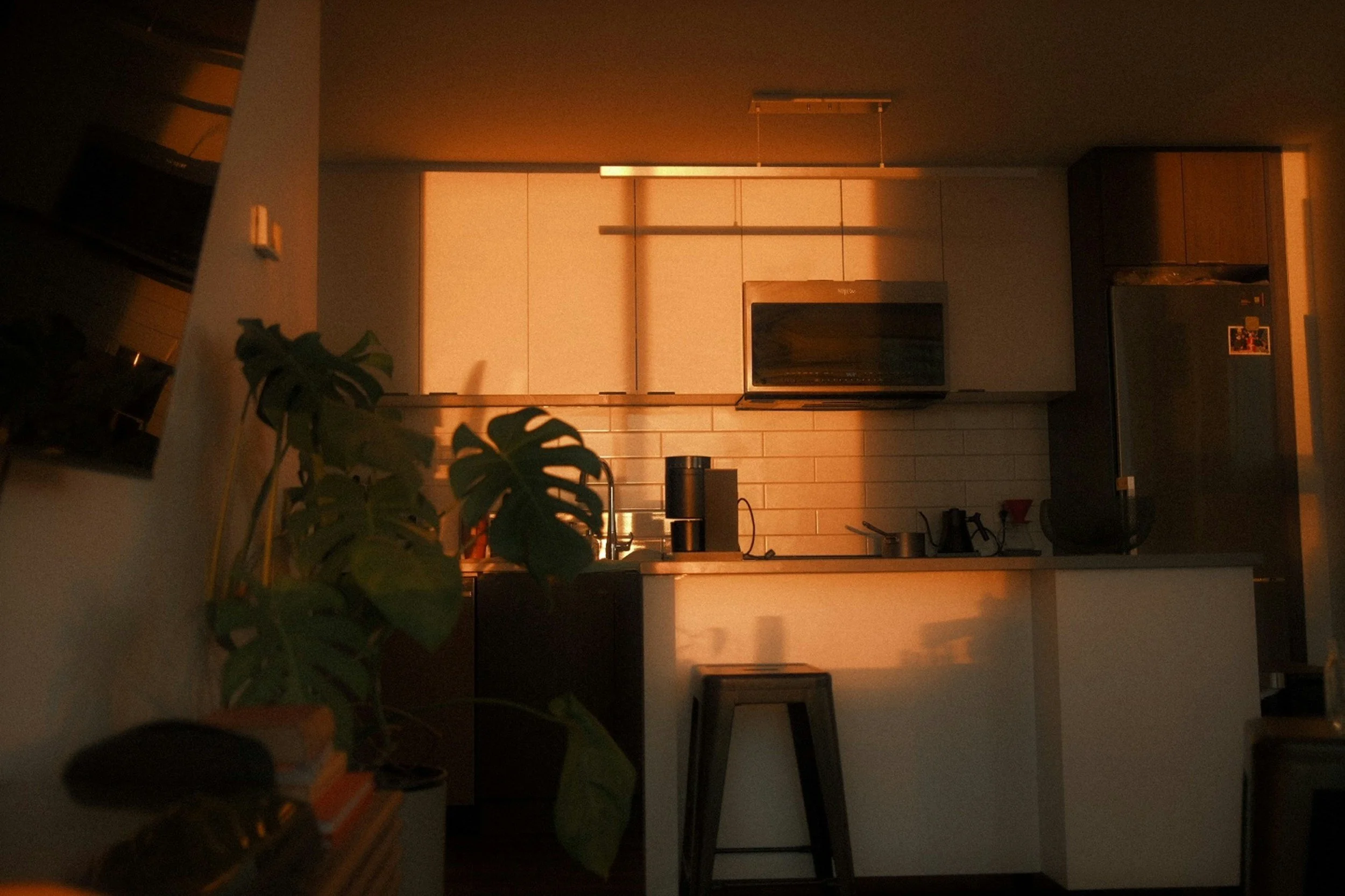 Quiet fall morning in a warm kitchen, the September reset beginning gently.