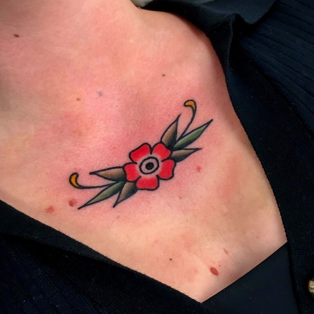 Thanks for the trust @rhiannonruby! ⠀⠀⠀⠀⠀⠀⠀⠀⠀
.⠀⠀⠀⠀⠀⠀⠀⠀⠀
.⠀⠀⠀⠀⠀⠀⠀⠀⠀
.⠀⠀⠀⠀⠀⠀⠀⠀⠀
.⠀⠀⠀⠀⠀⠀⠀⠀⠀
.⠀⠀⠀⠀⠀⠀⠀⠀⠀
.⠀⠀⠀⠀⠀⠀⠀⠀⠀
. ⠀⠀⠀⠀⠀⠀⠀⠀⠀
#traditionaltattooing #vintagetattoo #whipshaded #traditionalkings #tradworkerssubmission #sydneytattooartist #wollongongtatto