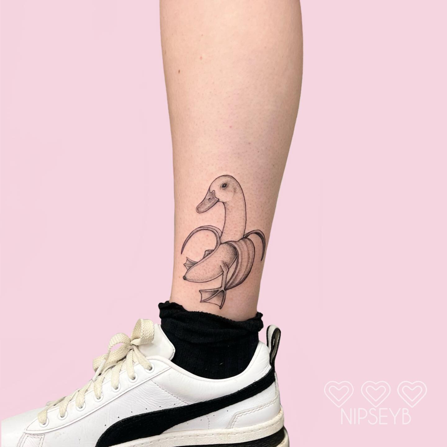 Banana duck 

@heartstattooing 

#tattoo #australianartist #fineline #stipple #blackink #illustration