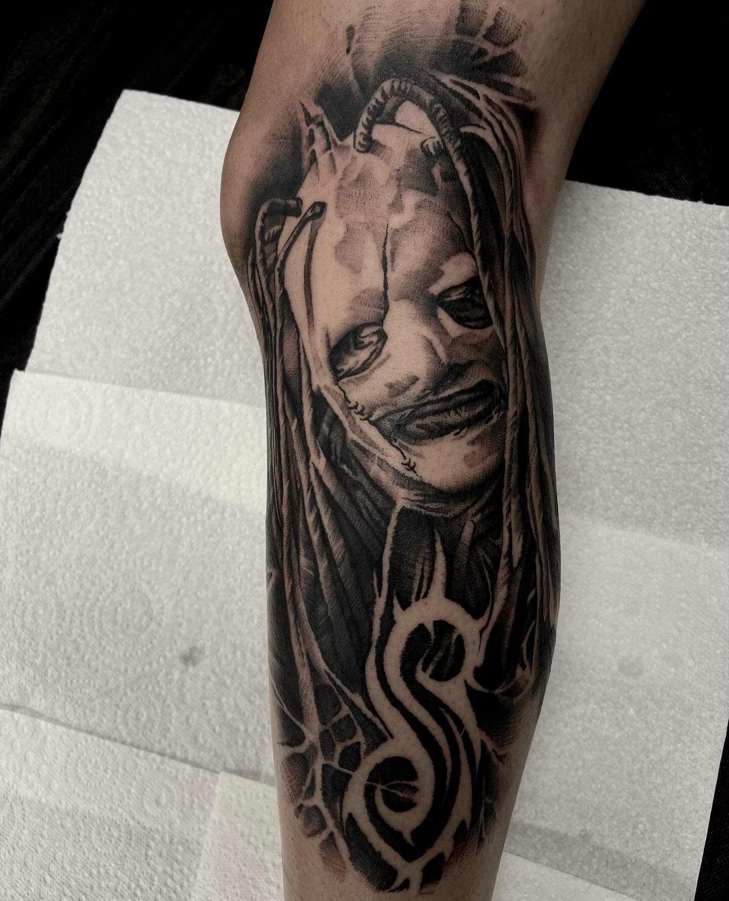 Corey Taylor done @heartstattooing 

#slipknot #corey #coreytaylor #metal #iowa #music #band #portrait #realism #tattoo #tattoos #tattooing #art #arts