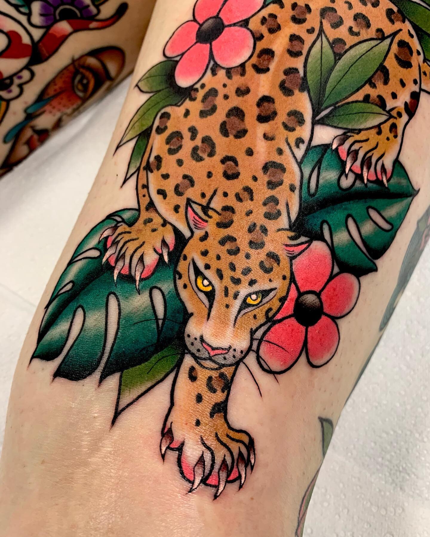 Tropical leopard on Josie&rsquo;s today hamstring today! Thanks for making the trip and getting fun tattoos @heartstattooing ❤️❤️❤️