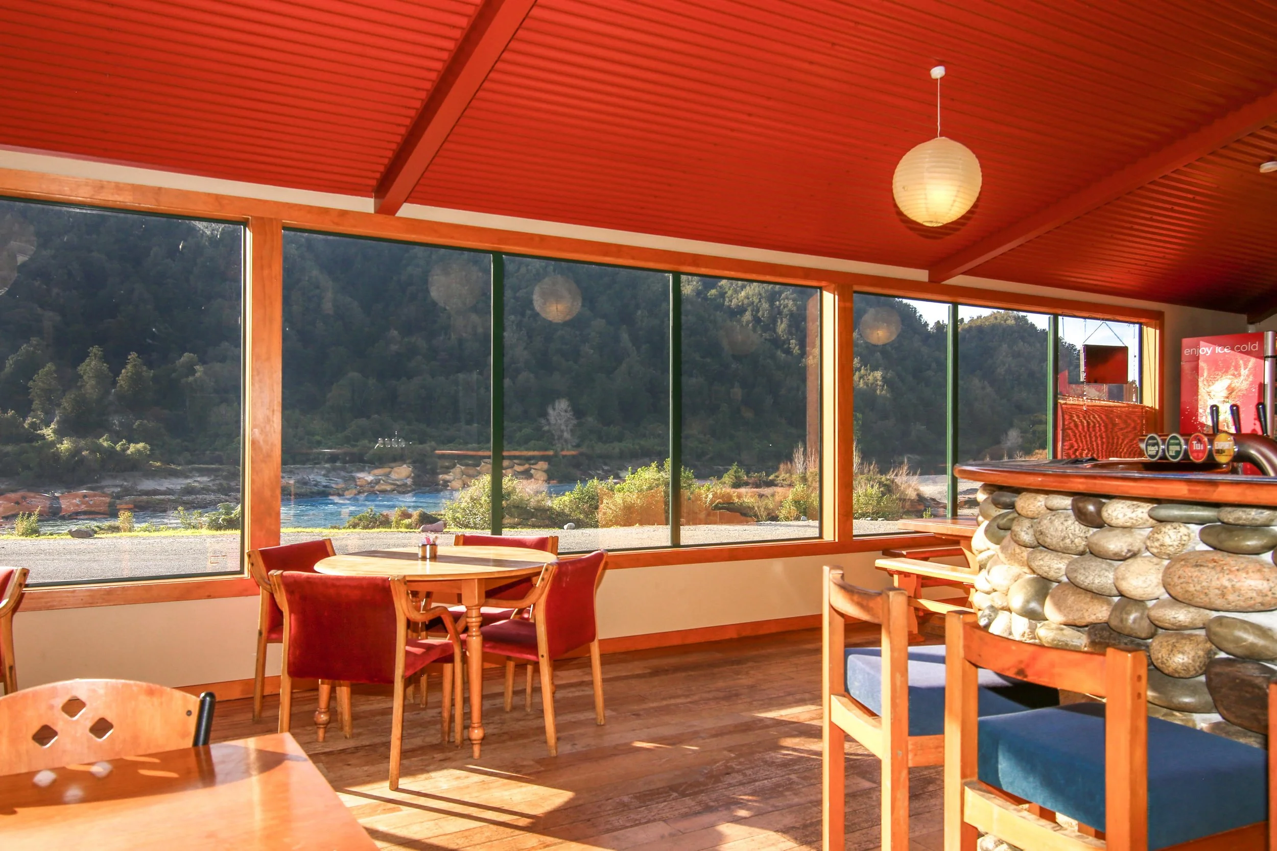 Berlins Cafe and Bar_-23.jpg