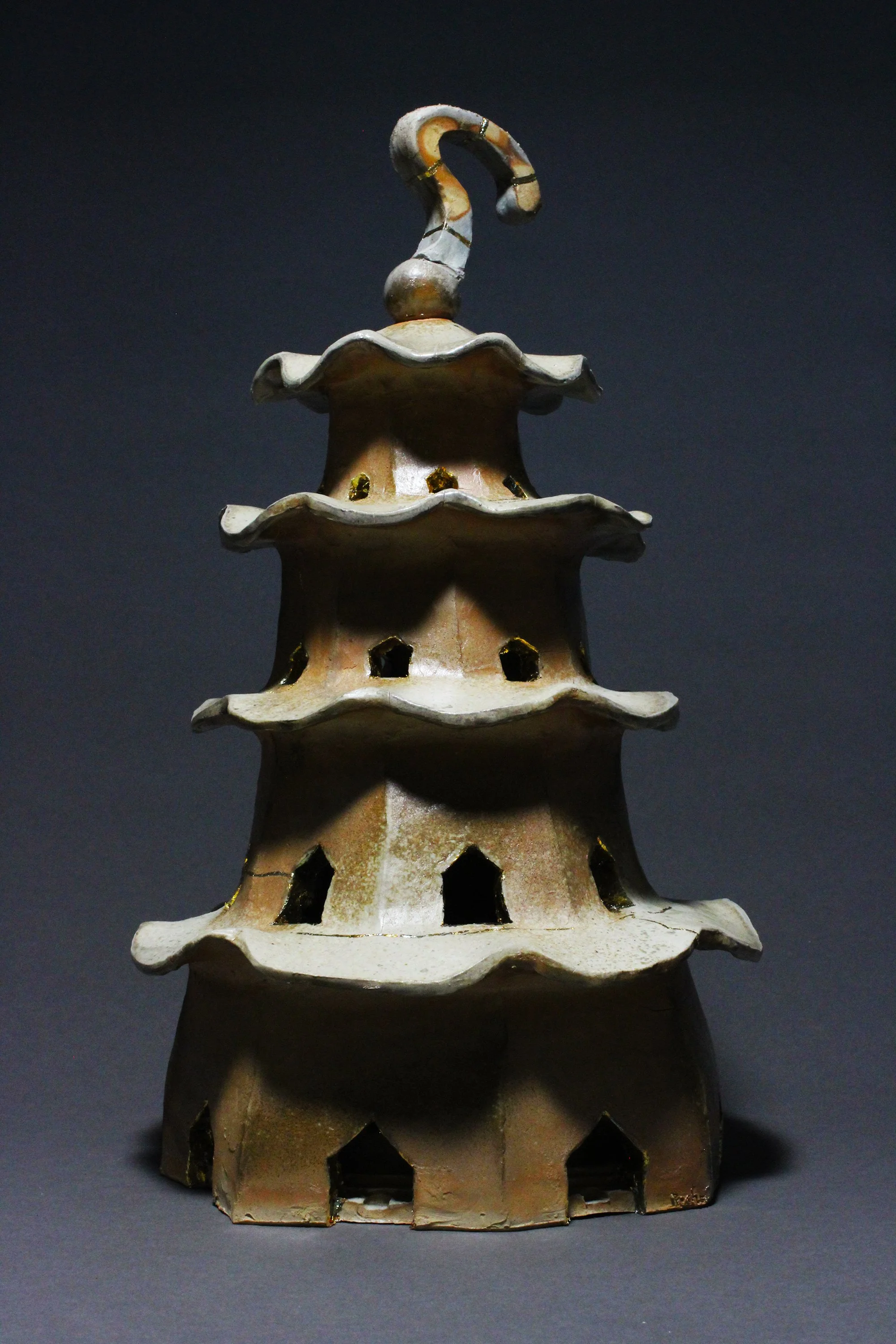Questionnaire
Stoneware
11 x 11 x 20
