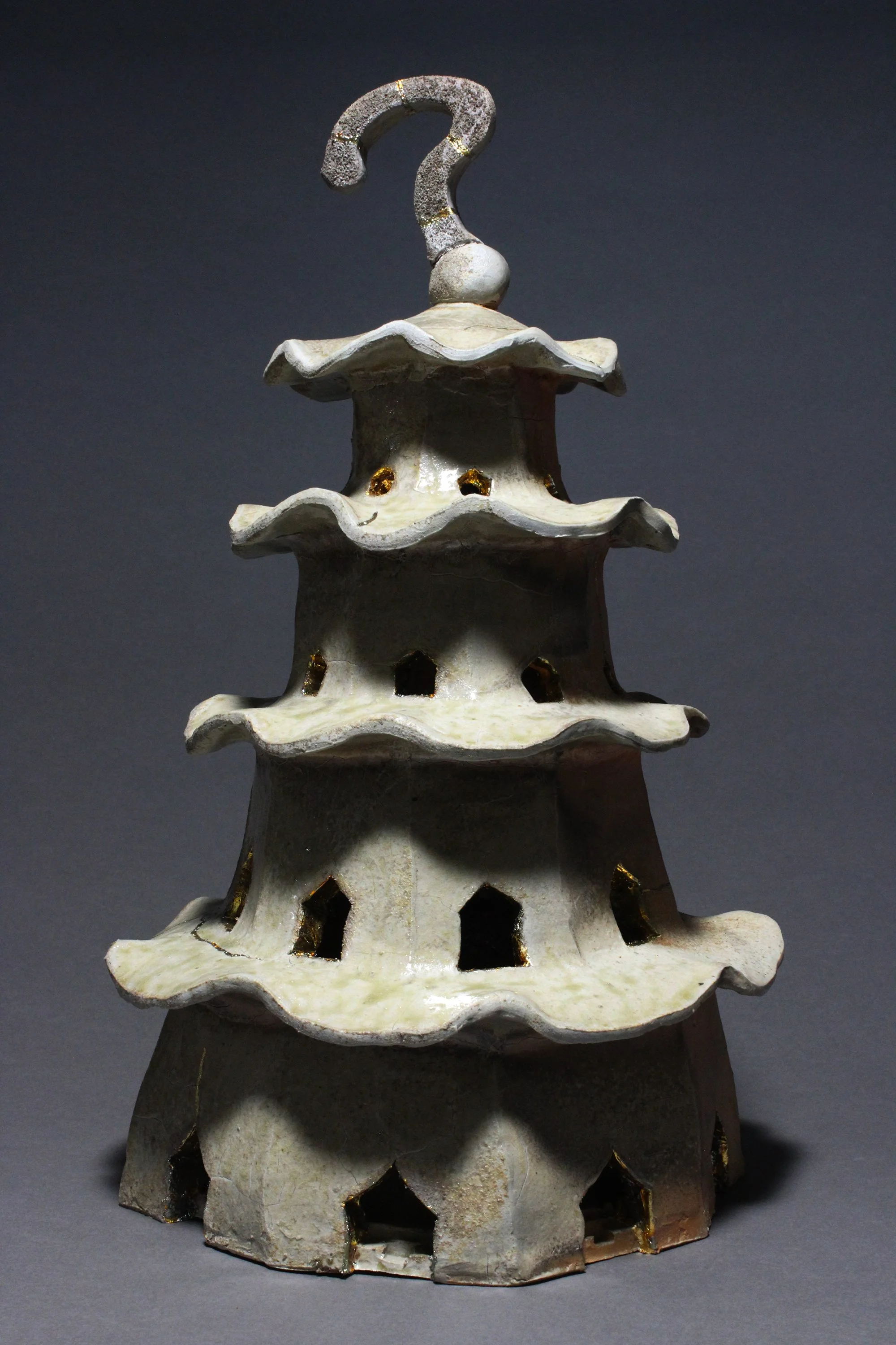 Questionnaire
Stoneware
11 x 11 x 20
