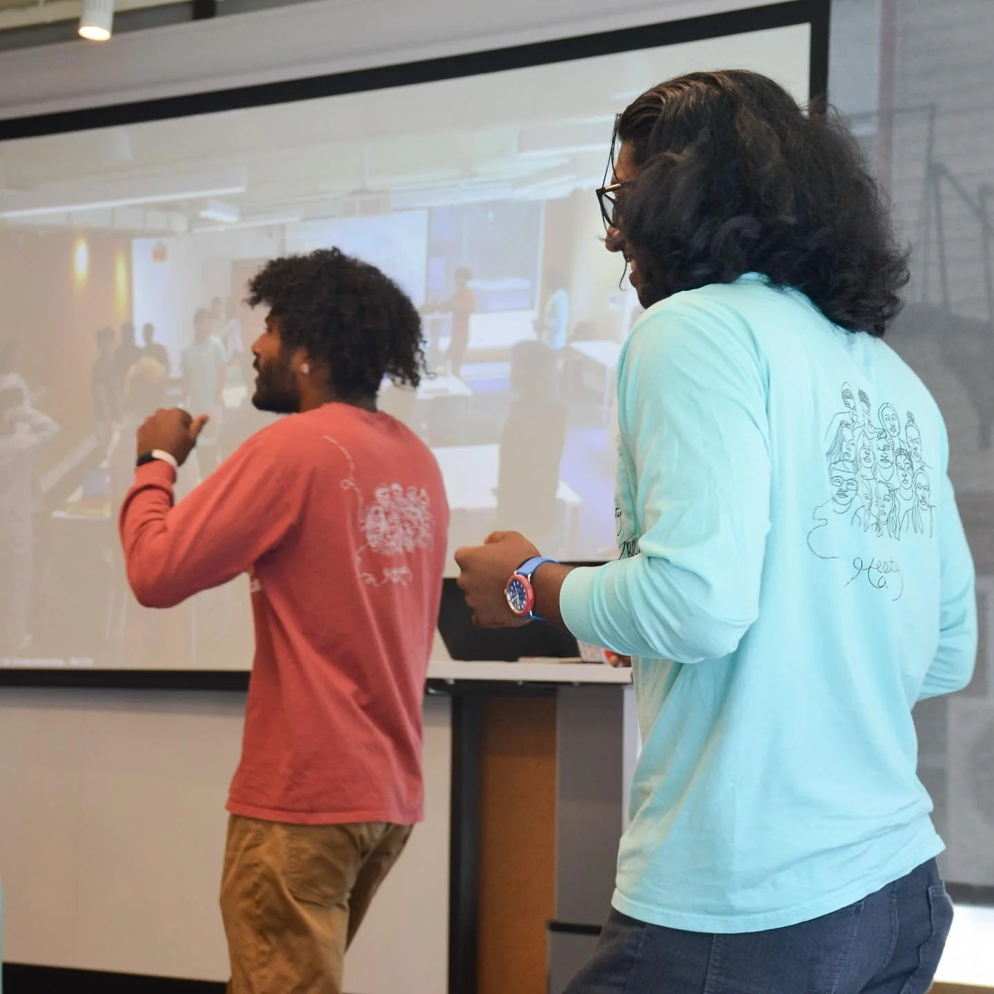 We love to break the ice with some dancing! 

We are incredibly grateful to the 2022 B-lab cohort of young entrepreneurs and the wonderful staff at the @nelson_center_entrepreneurship for welcoming us this summer and engaging in conversation about ho