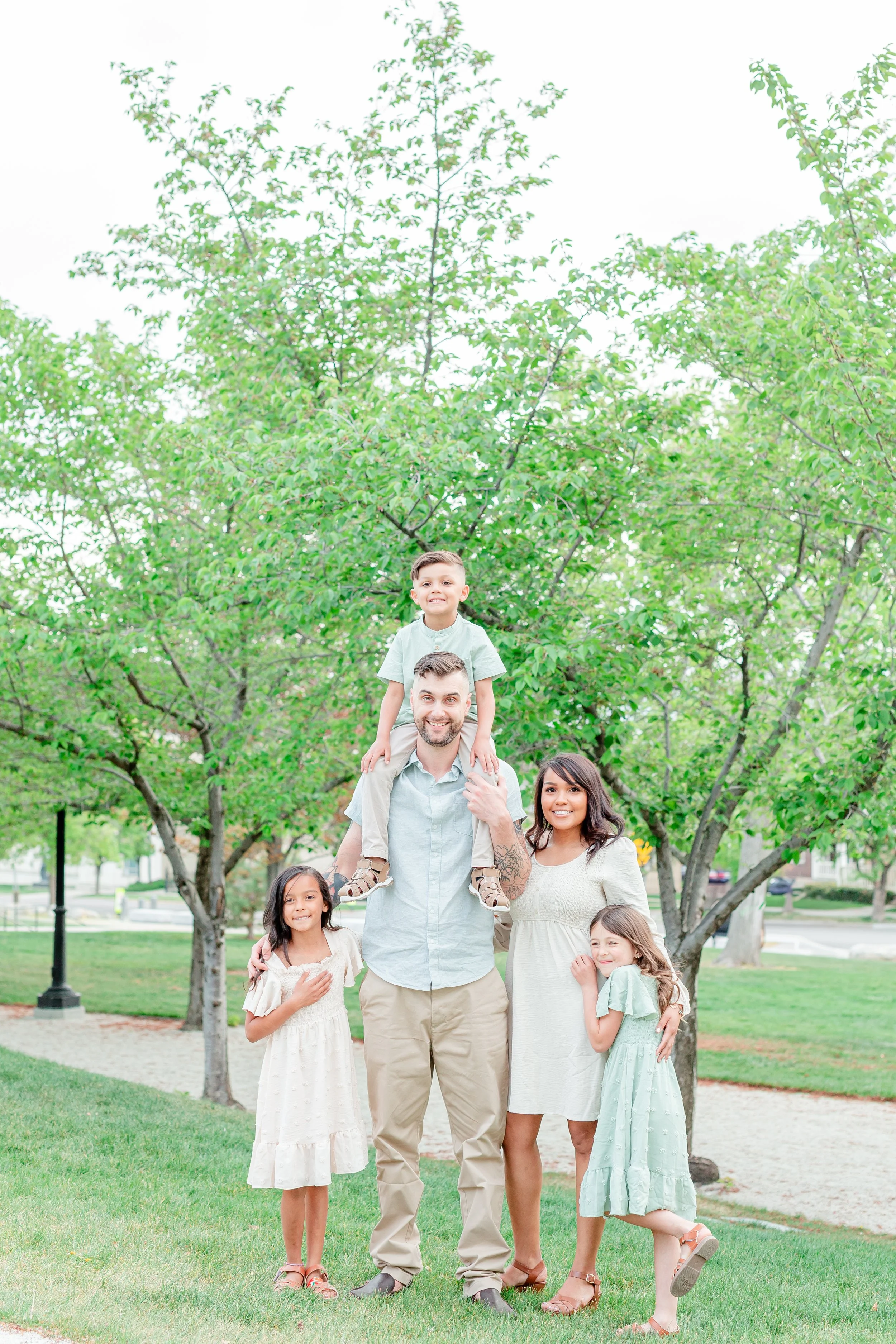 Utah State Capitol Family Photoshoot