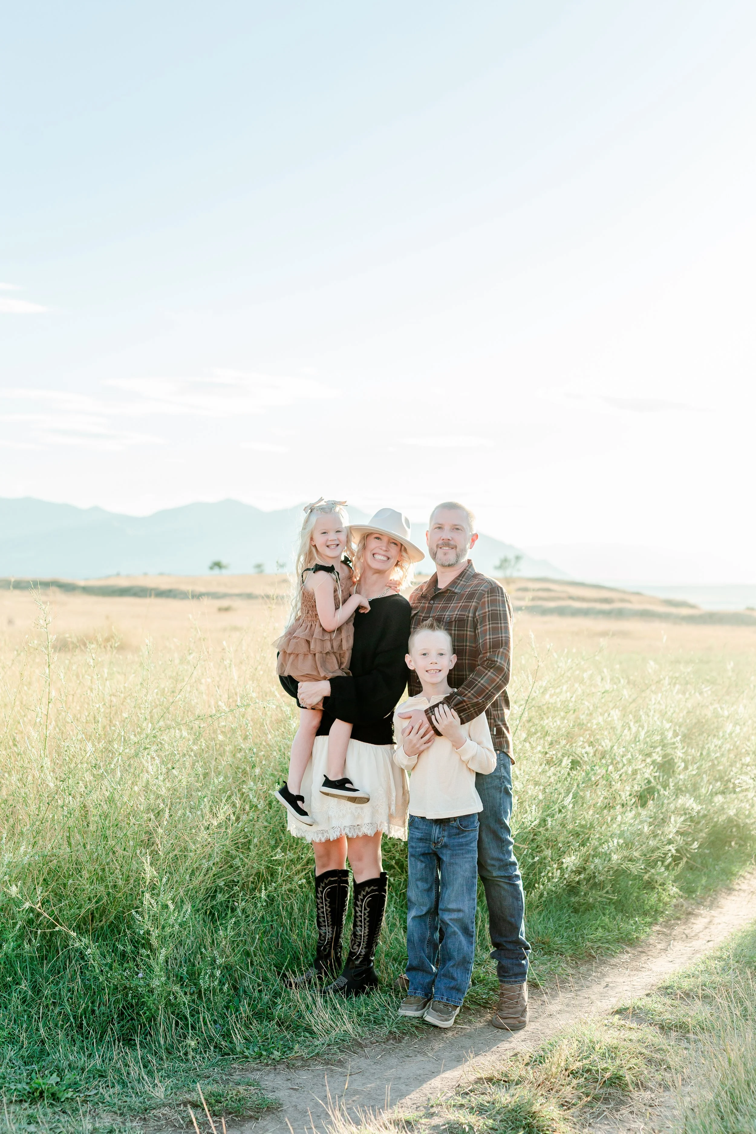 Tunnel Springs Park Utah Fall Family Photoshoot
