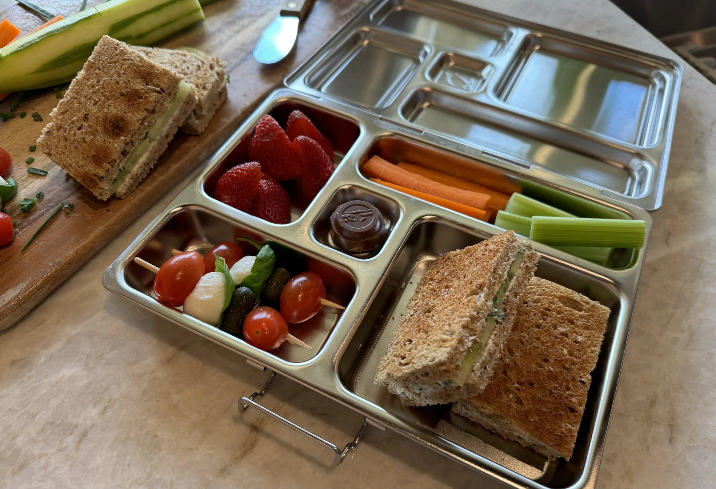 Make a Summer lunch box!