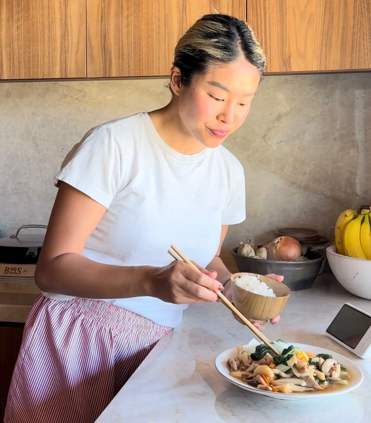 MY GO TO VEGGIE &amp; CHICKEN STIR-FRY