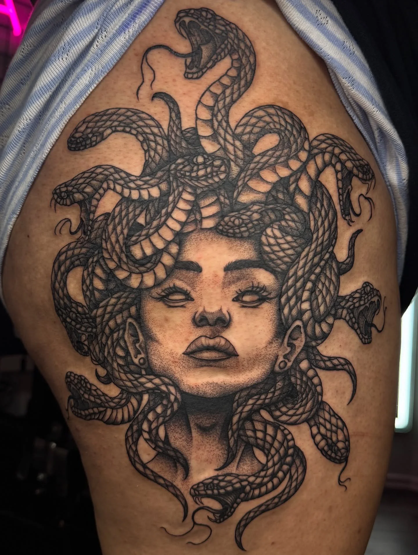 Custom Medusa thigh piece for @alv.ash 💕🐍
&bull;
&bull;
&bull;
#dallas #dtx #dfw #explore #dtxtattoos 
#tattoos #tatted #dfwtattoos #newink #explore #linework