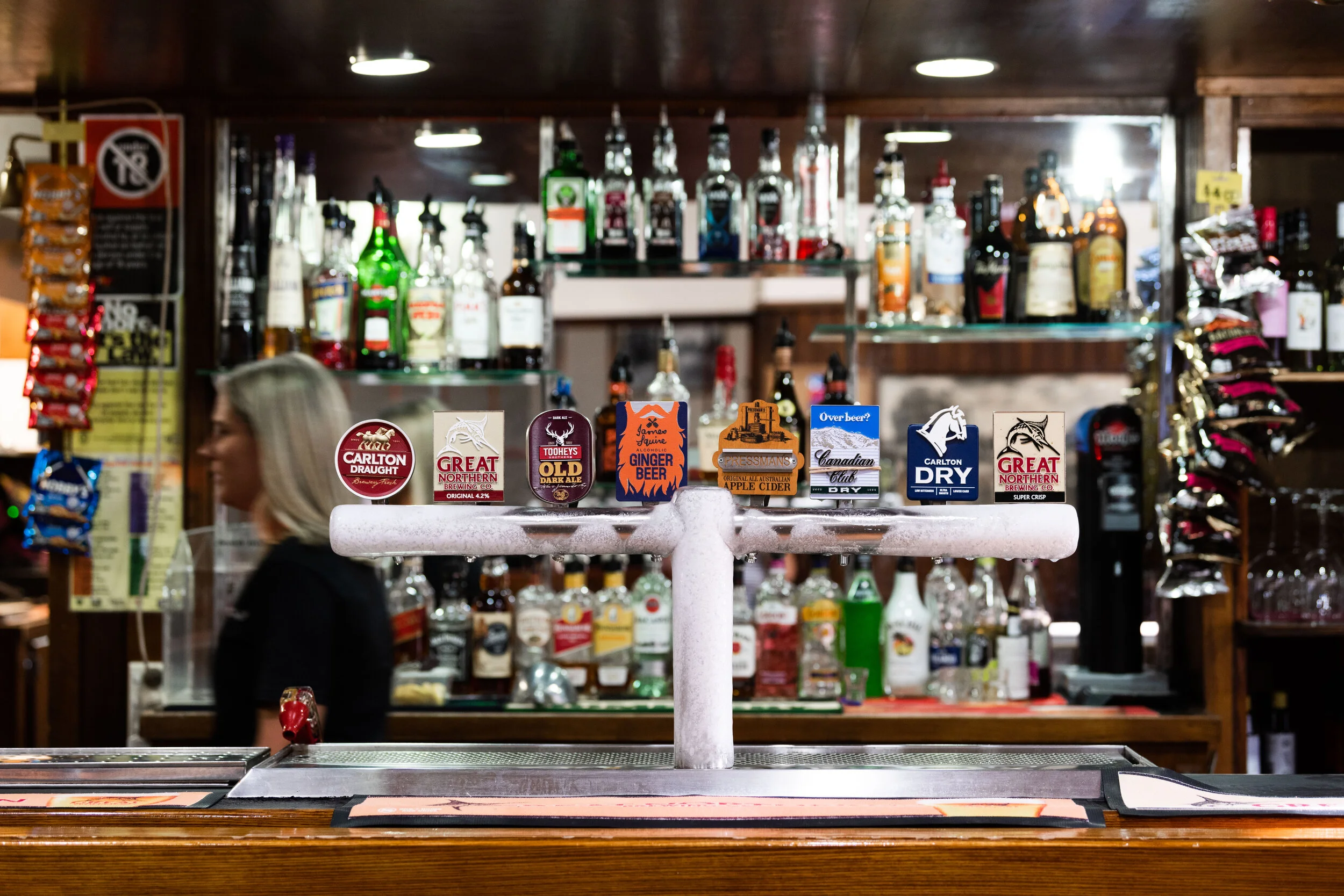 Meals in Hay, NSW | New Crown Hotel