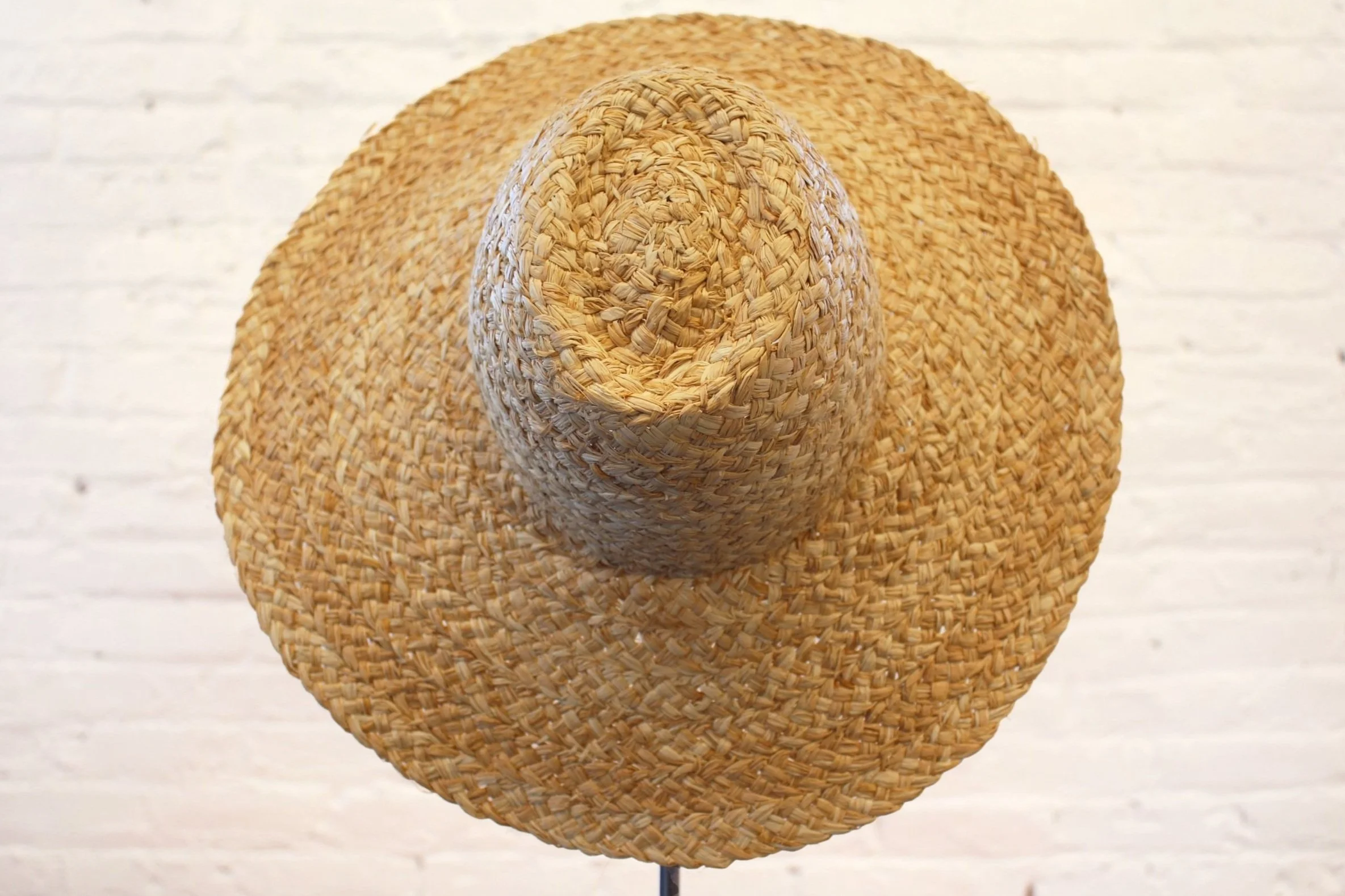 Womens LOLA 100% Raffia Dad\'s Sun Hat Small Fits Head Size 21.5\