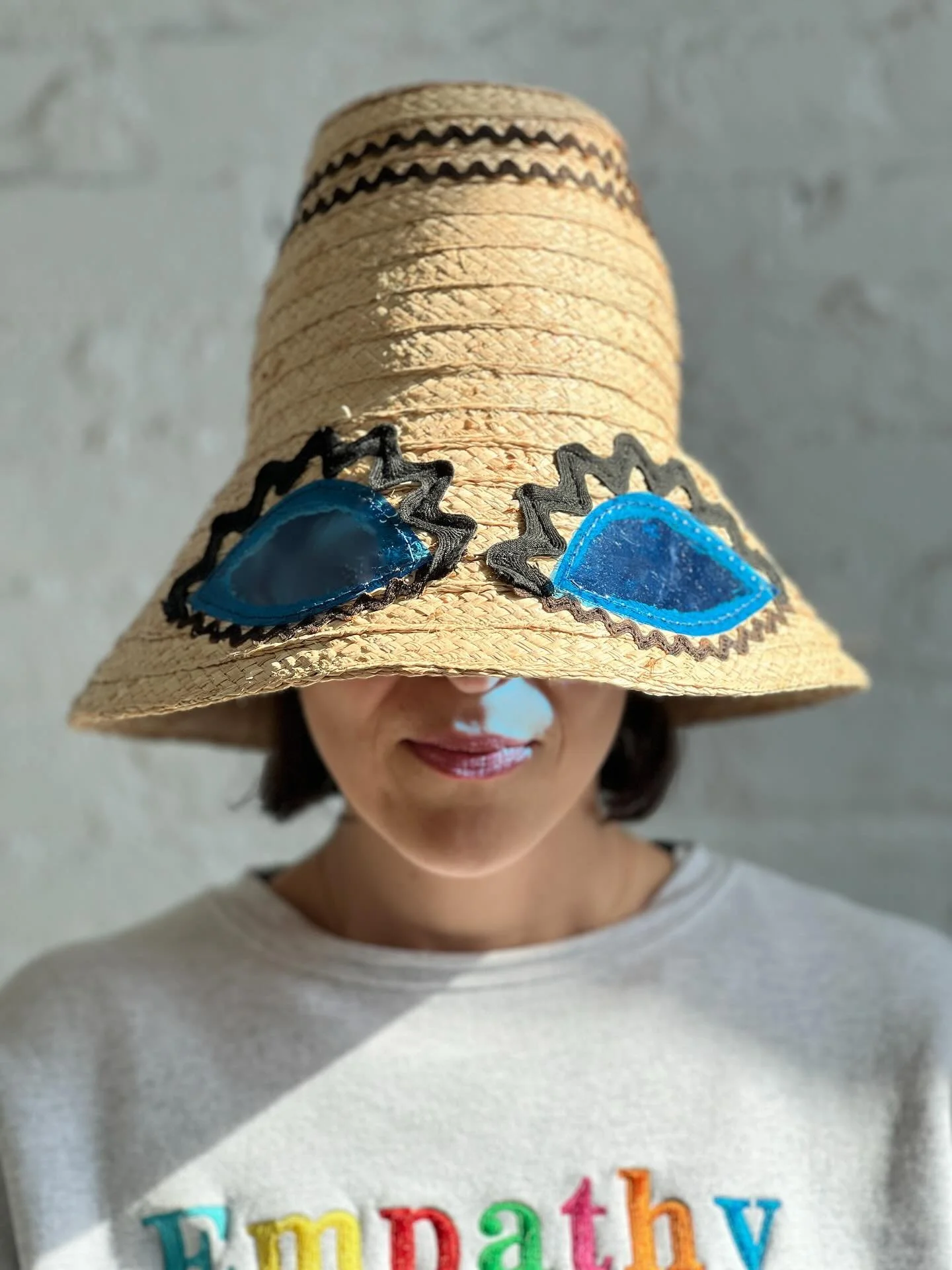 A little blue&hellip; sad and nostalgic about closing Lola Hats yet having a lot of fun! 

#blueeyes #flowerpot #strawhat #rickrack