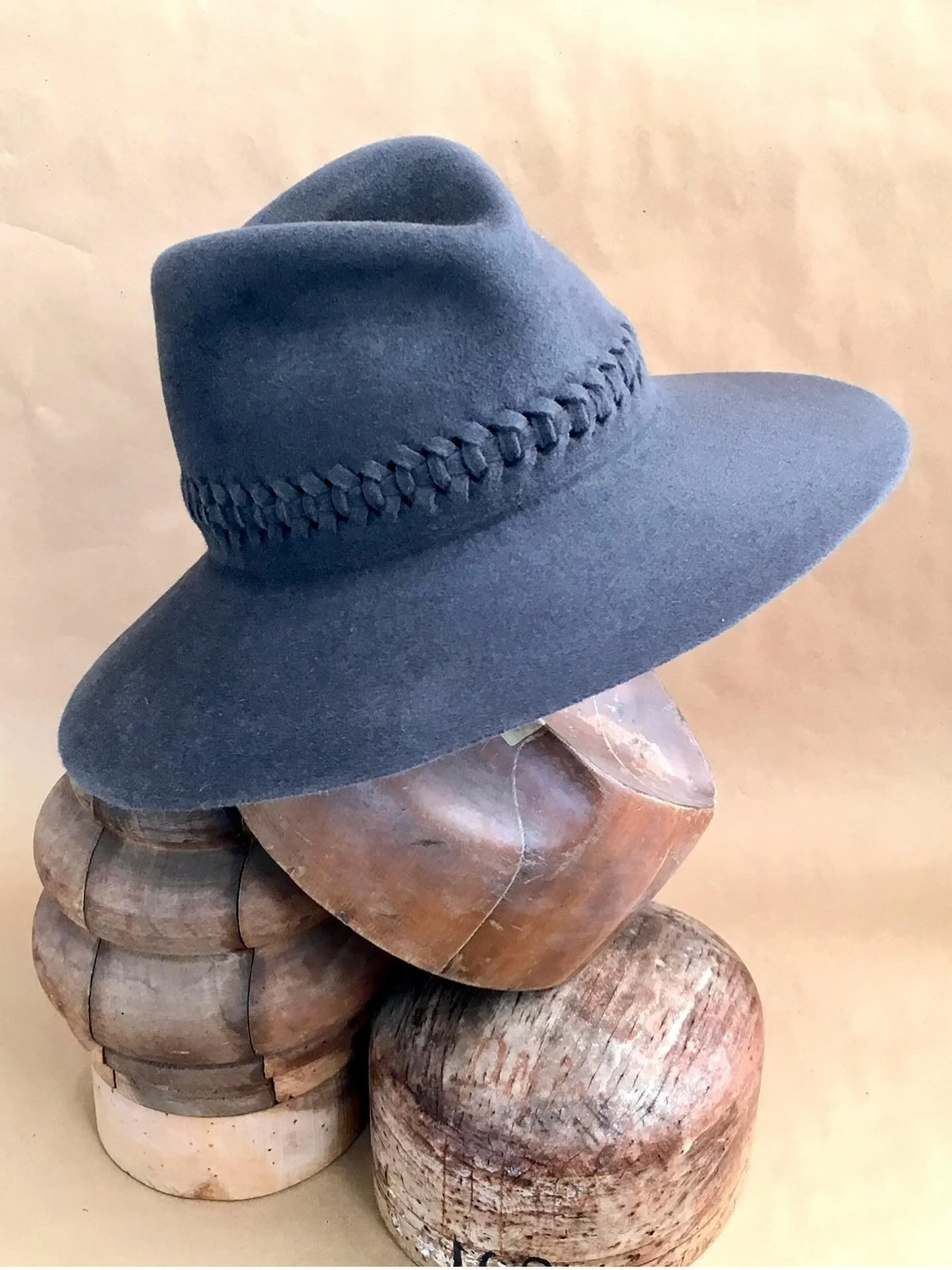 &hellip; from the archives&hellip;. A good one!

#fromourarchives #archives #feltfedora 

#felthat  #feltfedora #fromsomeyearsback #understatedstyle