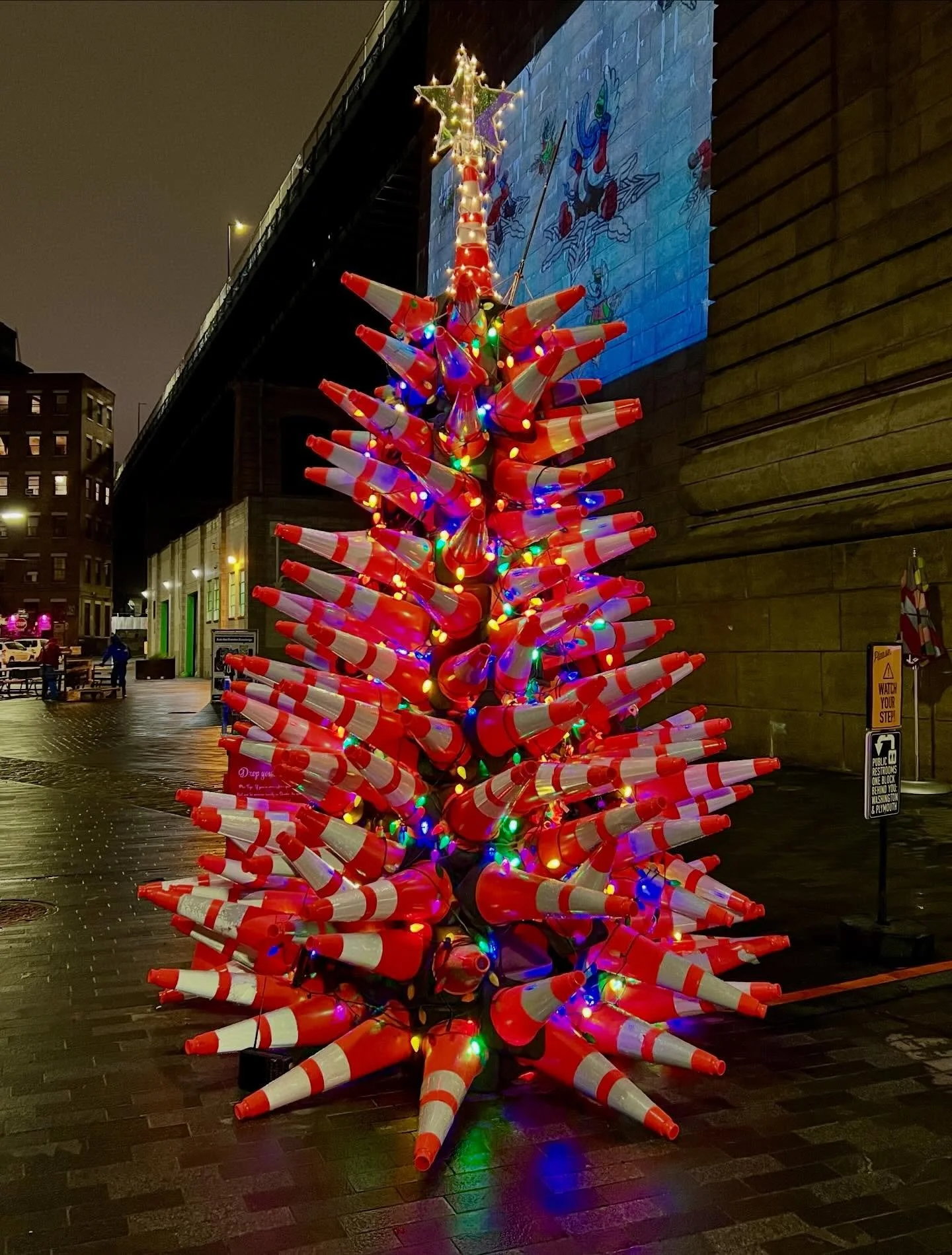 Cheers to all!

#dumbo #trafficcones #trafficconetree #trafficcone