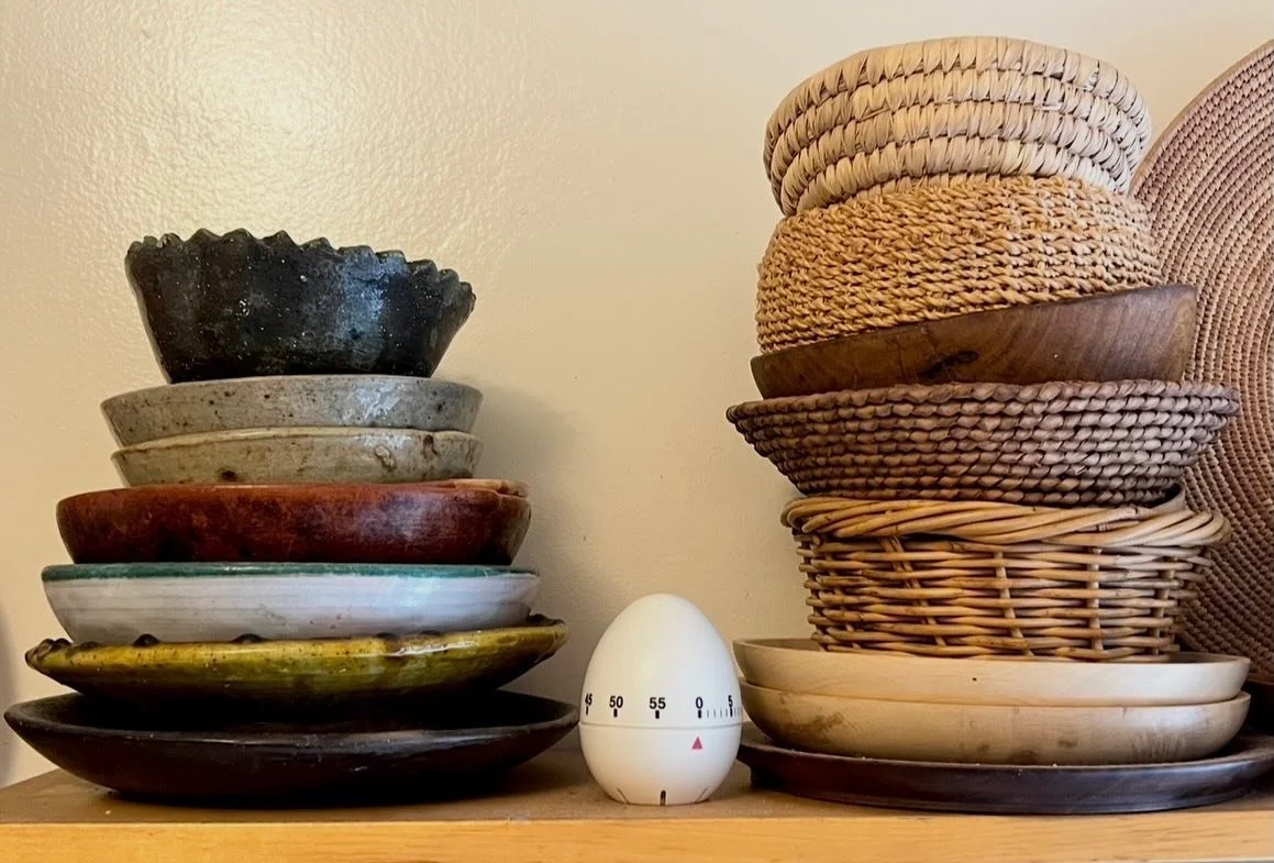 Kitchen favorites&hellip; somehow not that different from hats&hellip;.
 

#baskets #kitchen #basketry #ceramics