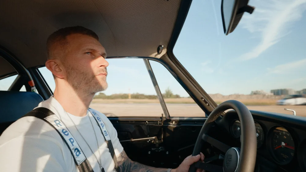 Driving a Porsche 911