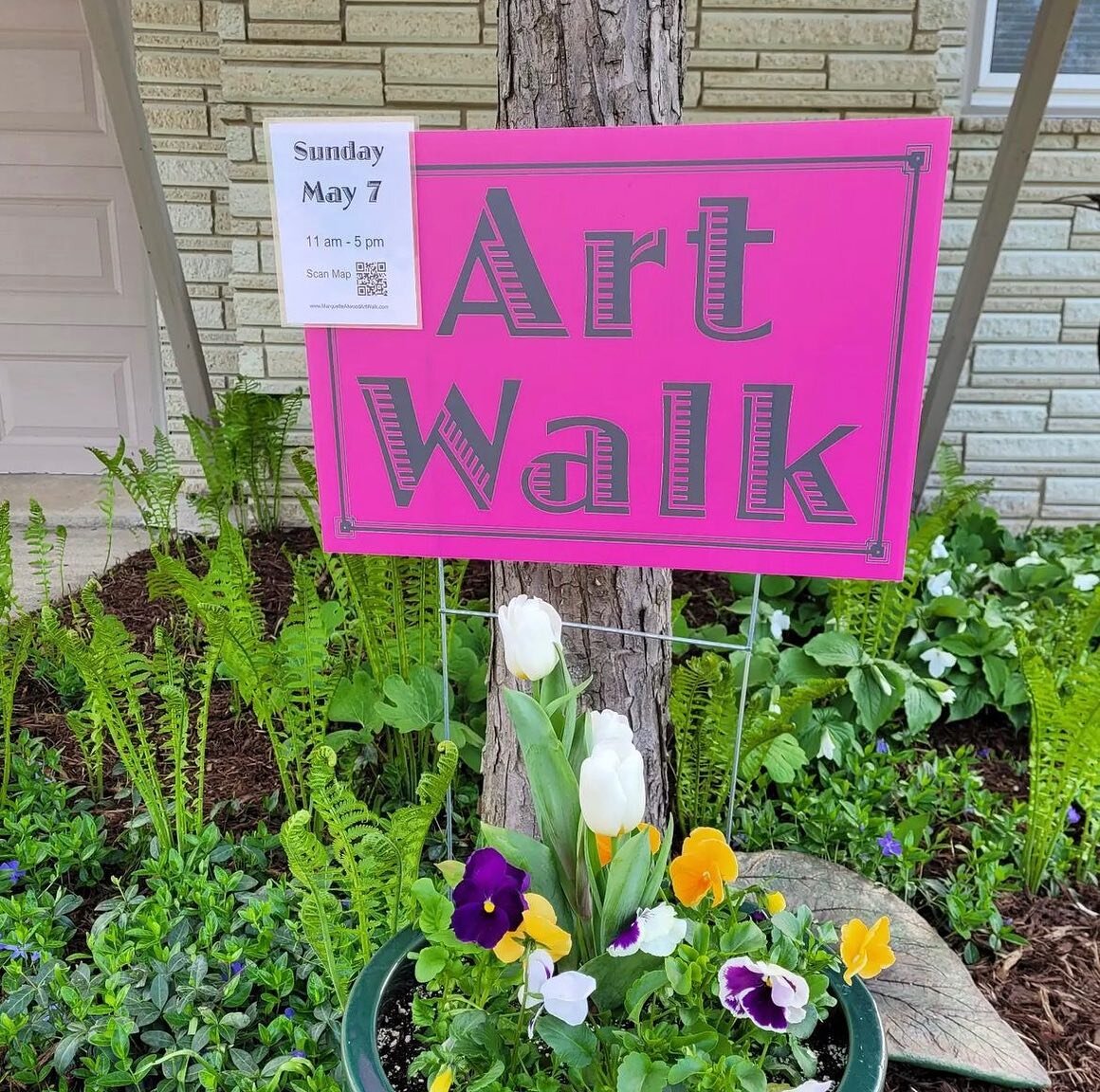 TODAY from 11-5! Stop by my home studio on Center Ave for our neighborhood art walk! I&rsquo;ll be selling my originals, prints, and booking commissions! This is my first art walk after living in the neighborhood for over 3 years. 
Thanks so much to 