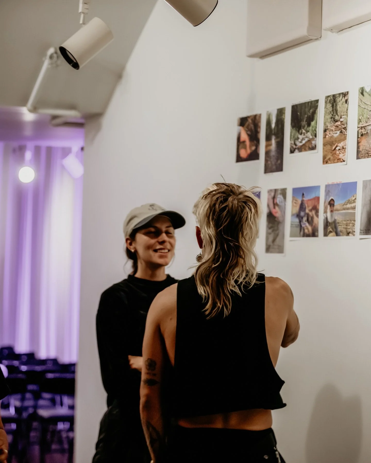 Artists, teachers, creators…did you know?
The Savoy has a studio space you can rent by the hour.
It’s bright, flexible and designed for movement and creativity. Perfect for rehearsals, workshops, art showcases, or those moments when ins