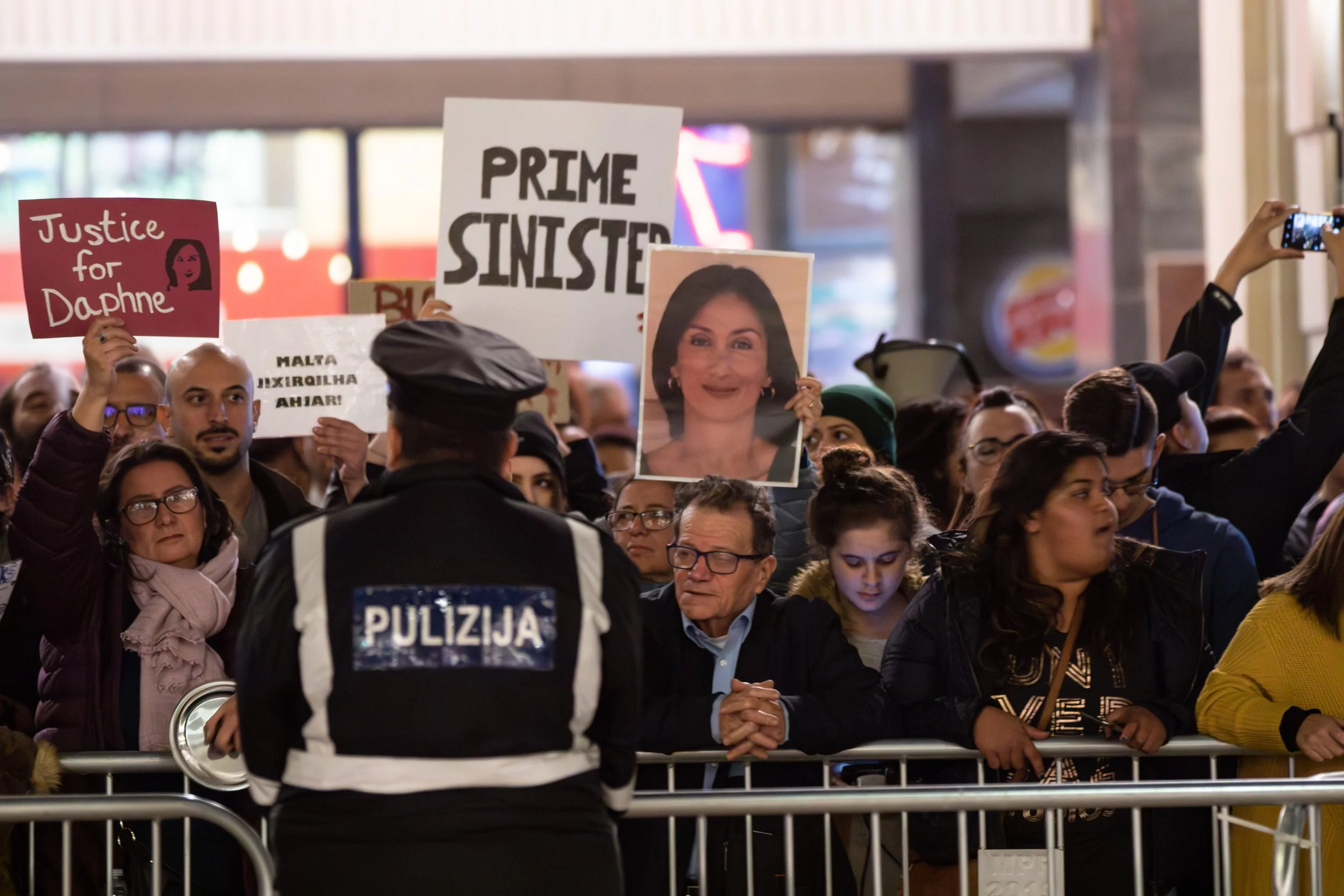23 - 27 Nov 19 - Protesters Gather in Front of Parliament Calling for DCG Justice.jpg