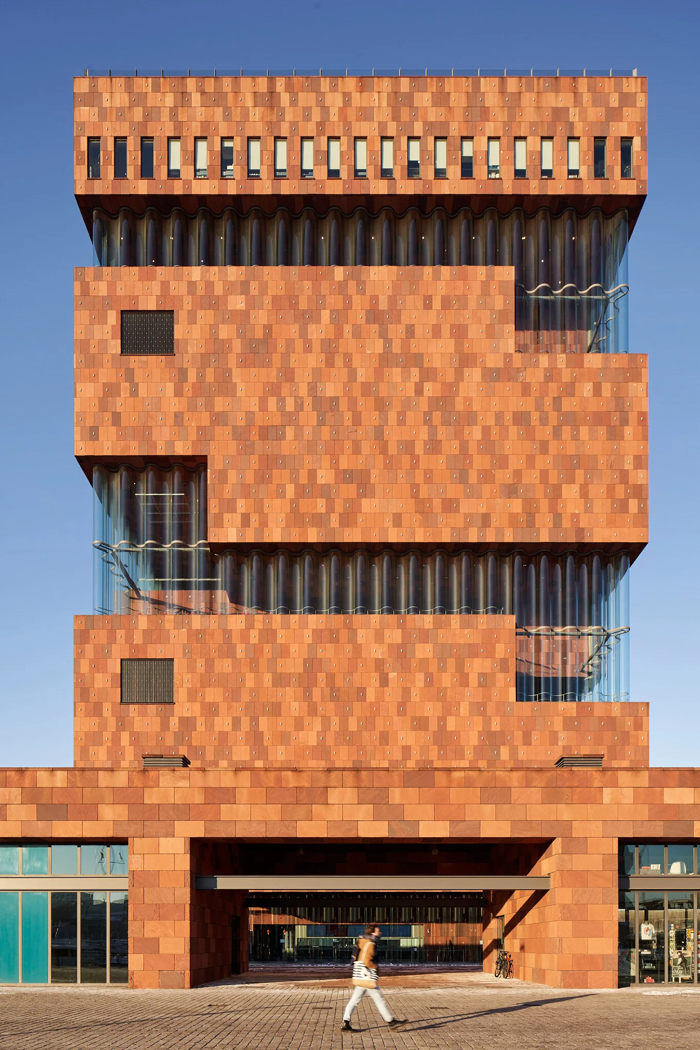 2021_GRAYSC_MuseumaandeStroom_web 2.jpg