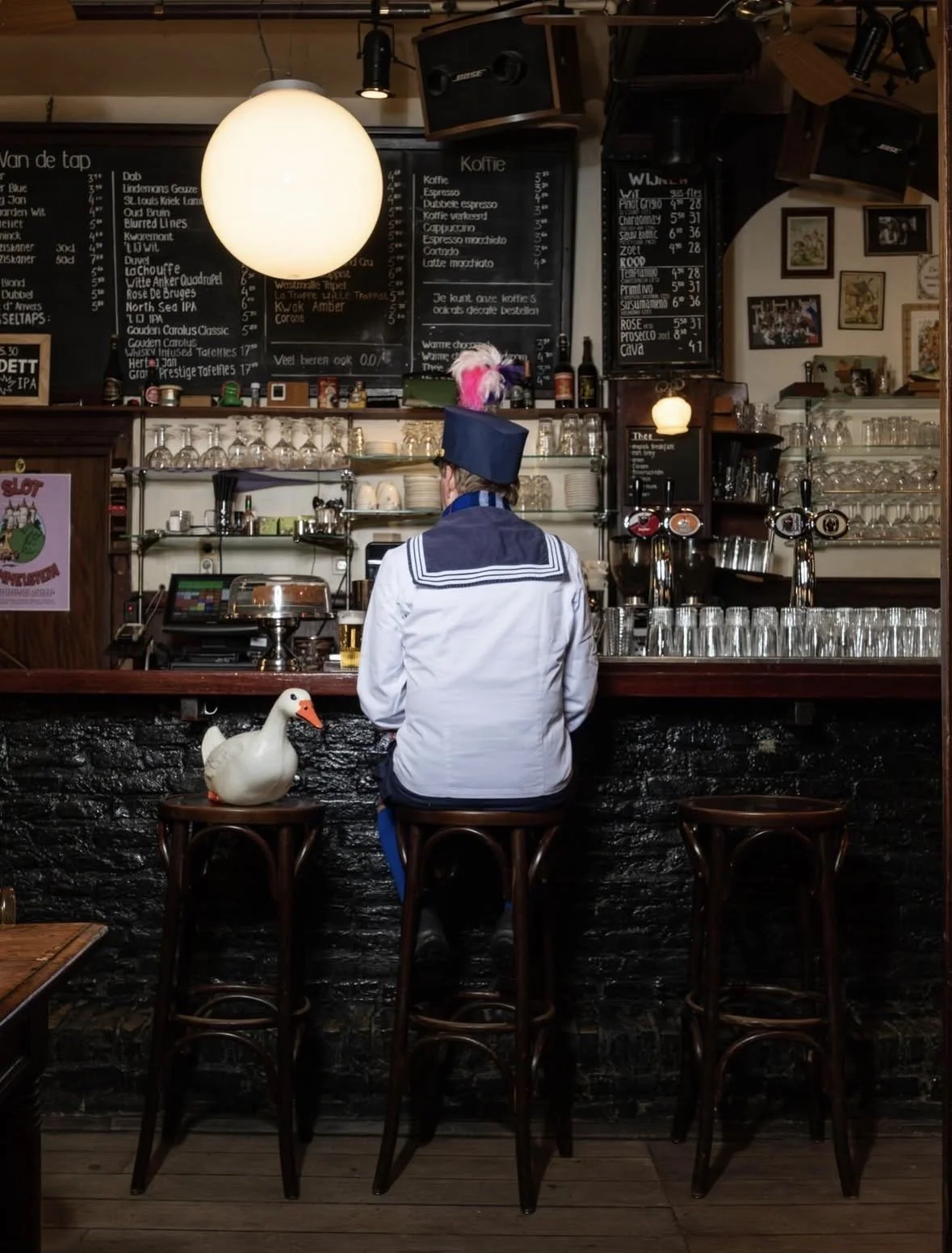 @reijervankasteren / creatief met #breda /@wijzijnwars ook als fotograaf lekker #warsman / samen met @vandevenferdinand en de gans & @gesmit #gewoondoorgaanmet project / more to come…/ new fotodocument ode aan fredinand in #gansbreda /ruim 40 jaar ca