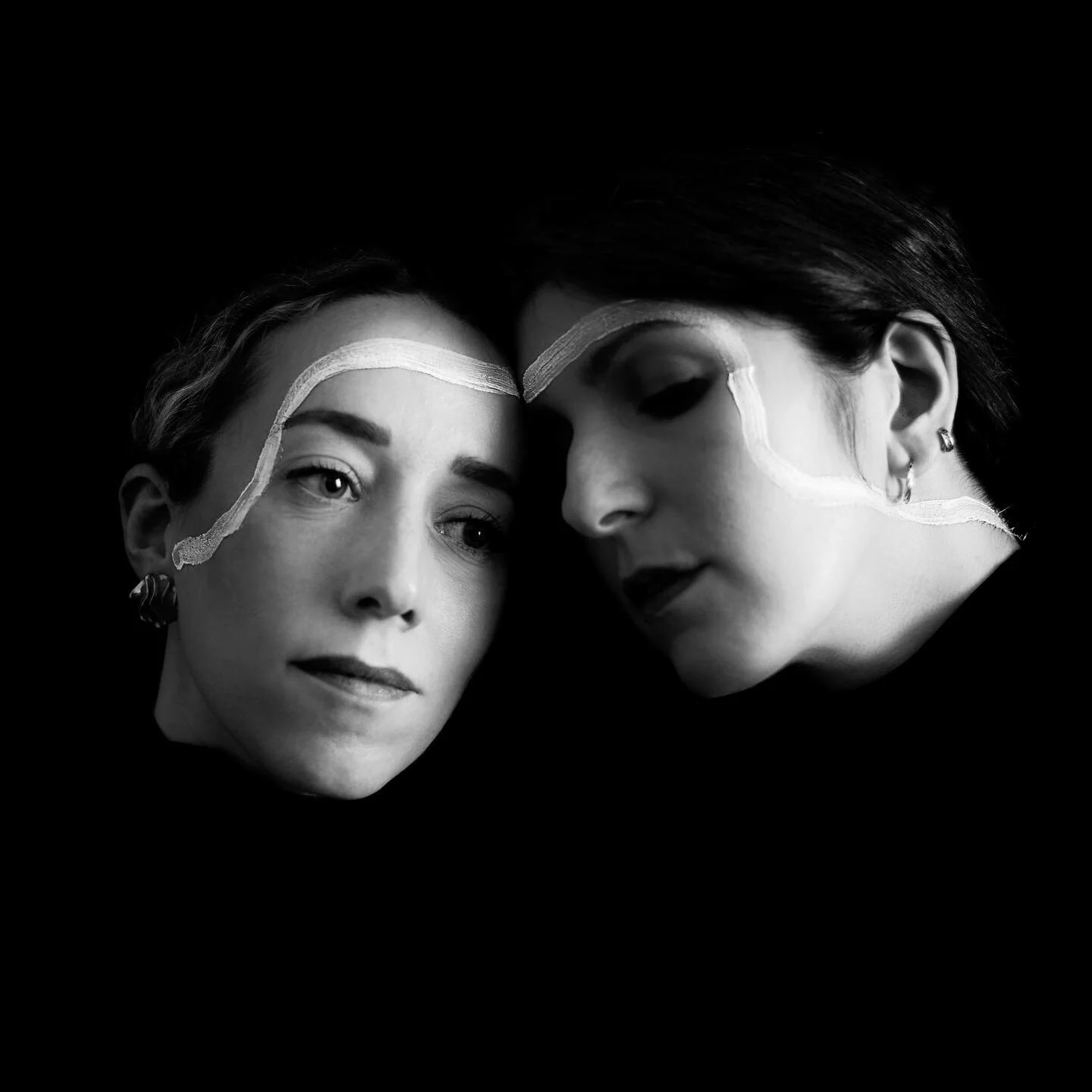 Thanks to @angelicacanturajnoldi_ph for choosing us among other creative women for her exhibition “Paths of Thought”. 
This portrait expresses very well our feeling at the moment, when we chose to take some time to observe the reality aro