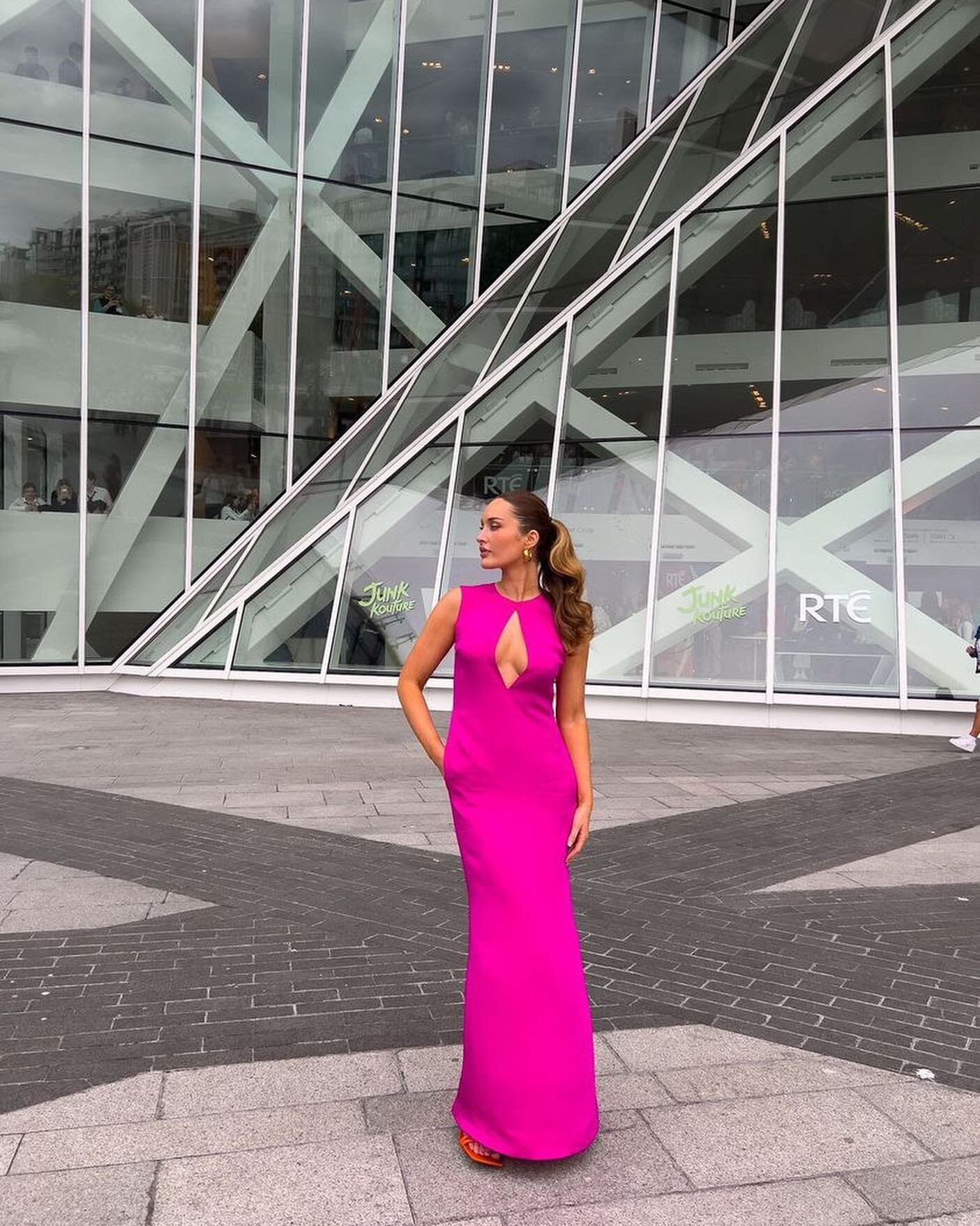 @rozannapurcell at the @junkkouture Dublin City Final, wearing #TheCara. The triple crepe, fluorescent pink dress will drop this summer along with the launch of #Season2

#smllondon