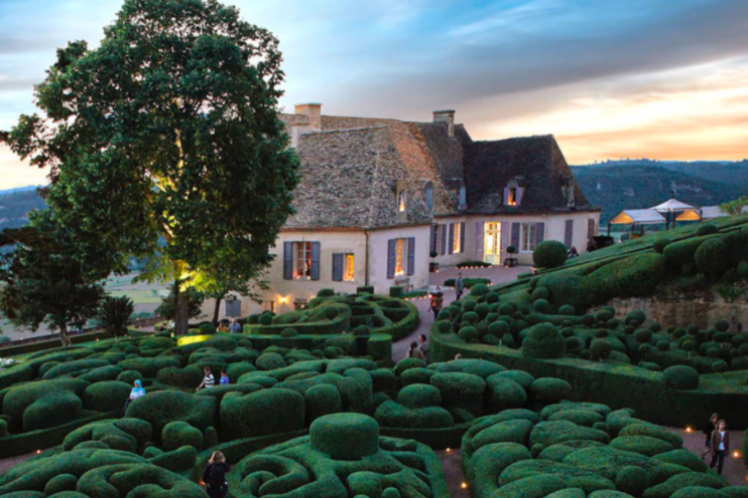 Dordogne discoveries - beautiful gardens. 
