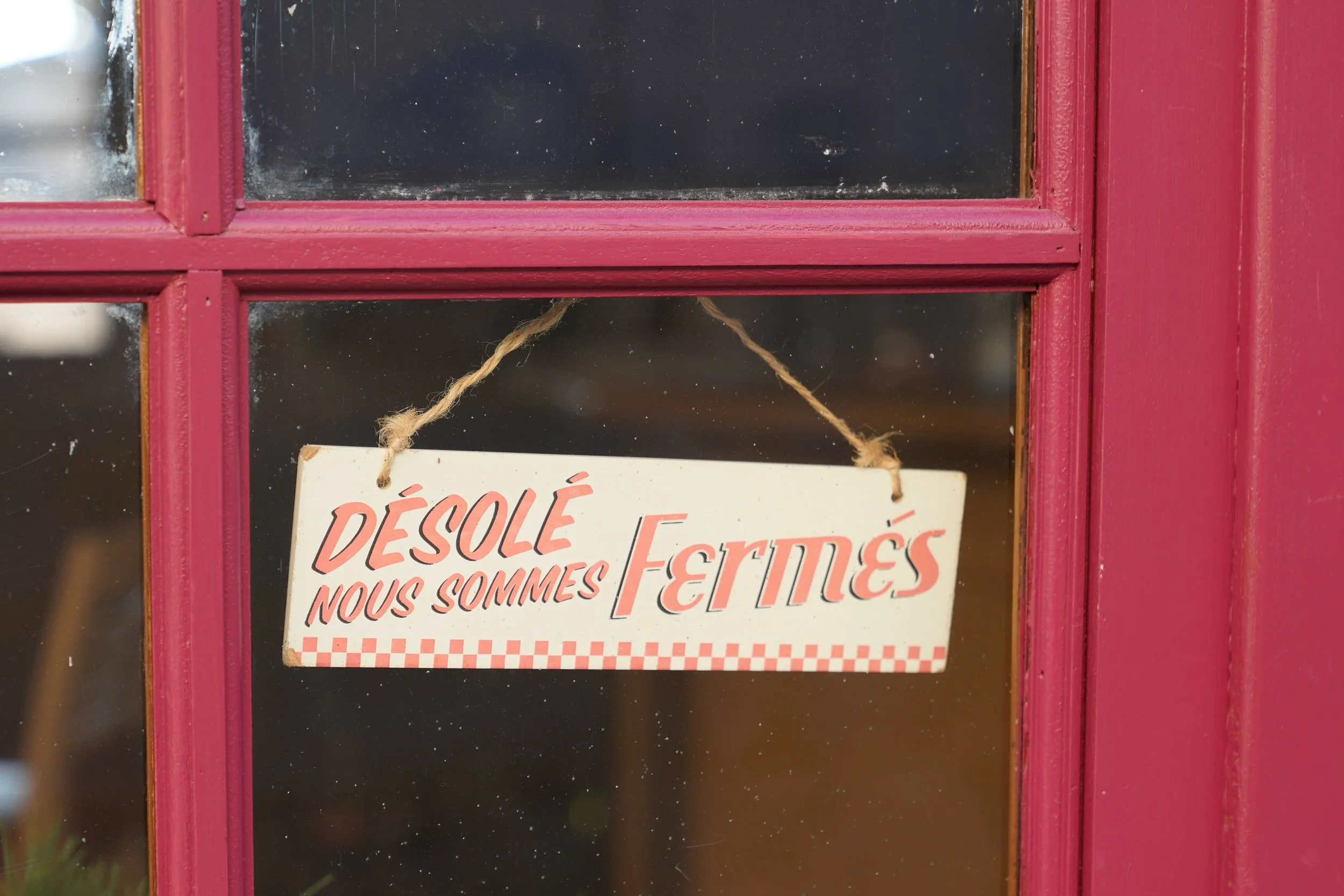 Navigating Travel on Sundays &amp; Mondays in France