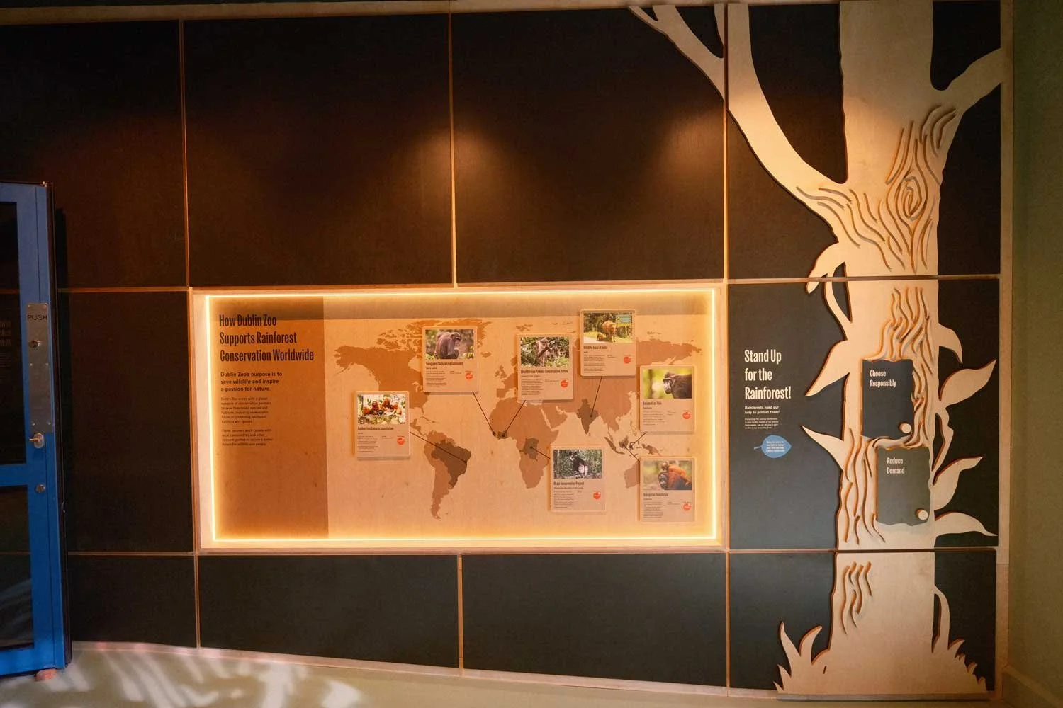 laura-barrett-illlustration-dublin-zoo-wooden-tree.jpg