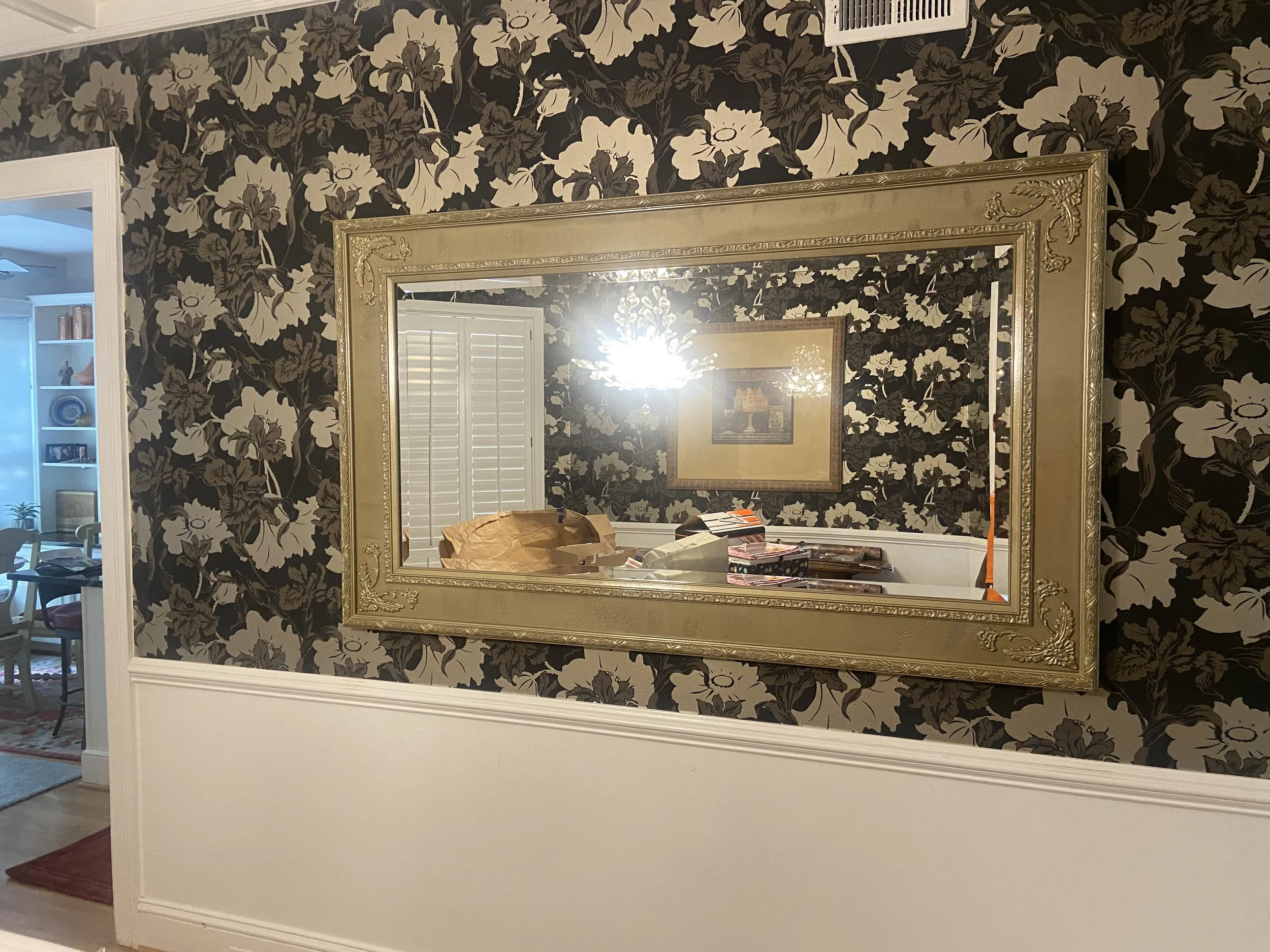 Mirror installers in DC Maryland and Virginia Mirror installation