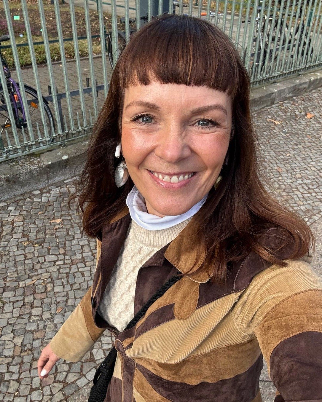 Just love my fringe - I got it cut again! Even though the initial act of cutting it was small, it was and is a gorgeous form of self expression for me. And expression is the opposite of depression. Oh I love this quote so much - and it is so true.

S