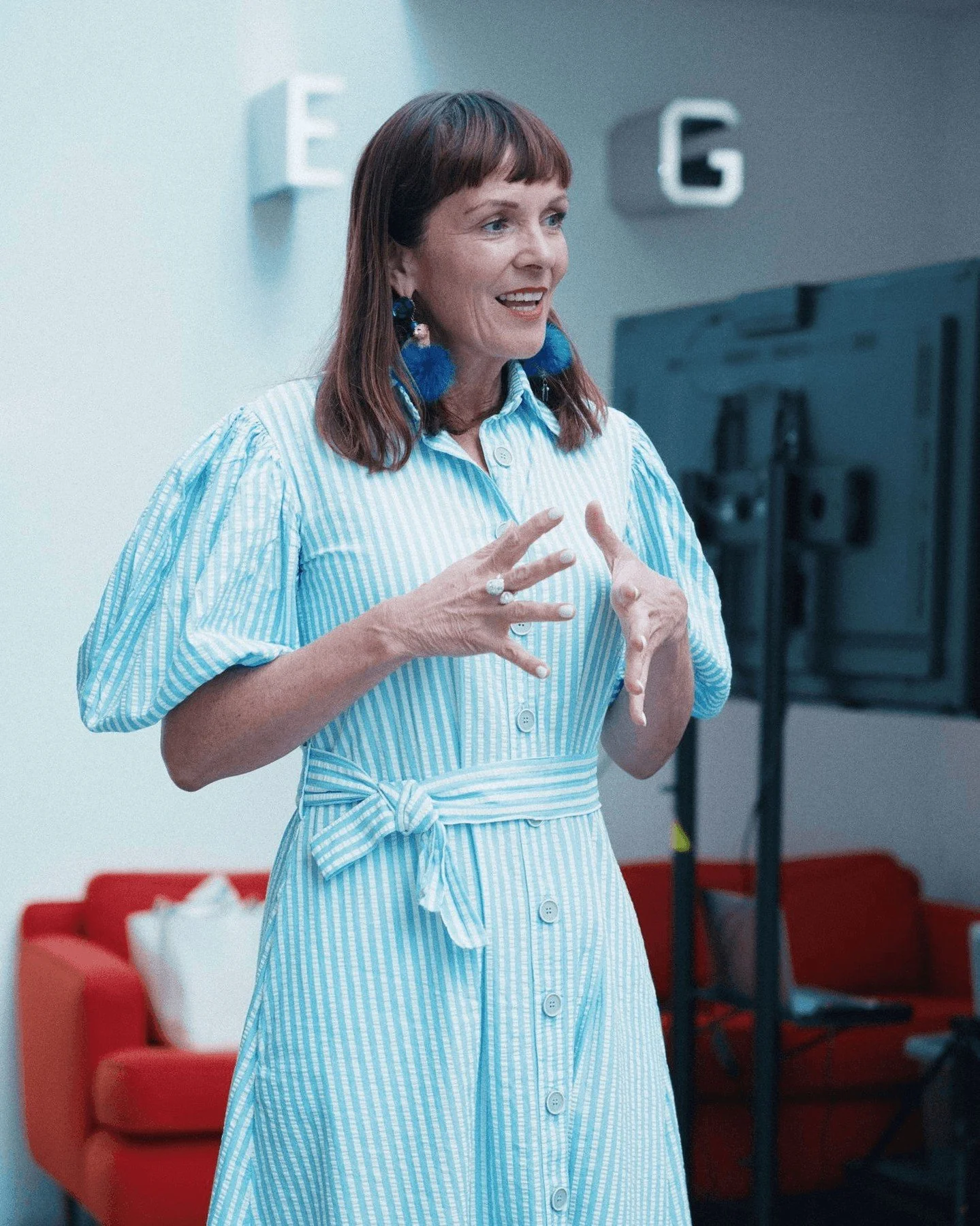 Why do we ignore what we feel, even when we know it matters? 

Most of us sense discomfort as it arises &mdash; and then move away from it. We explain it, minimise it, or tell ourselves it&rsquo;s not important. Often, that happens because it feels s