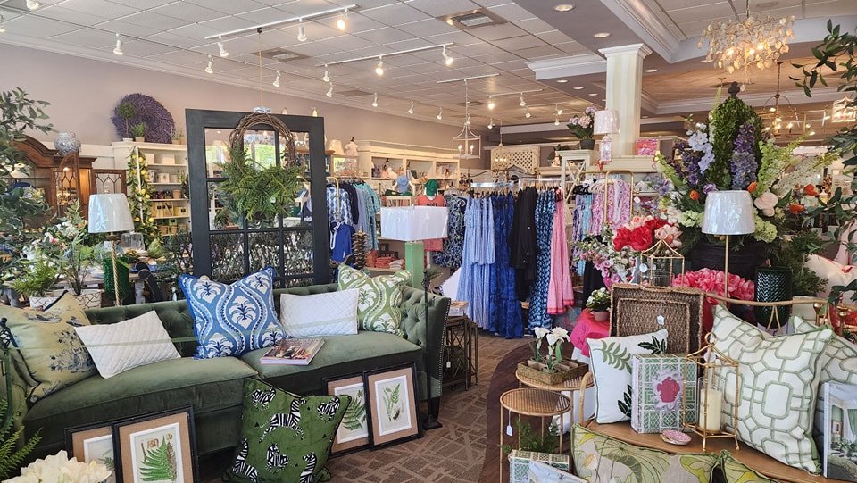 🌿 Welcome to Nest in the Village! 🌼

Step into our cozy corner in the heart of the village, where every visit feels like coming home. Whether you're searching for the latest in fashion, unique home decor, or the perfect gift, we've got something sp