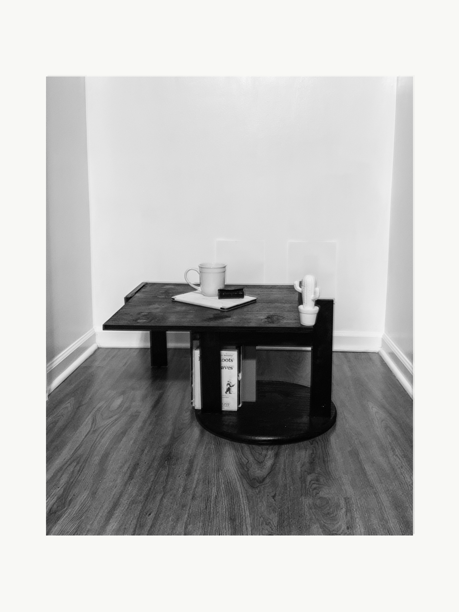 //Adaptable table side A//