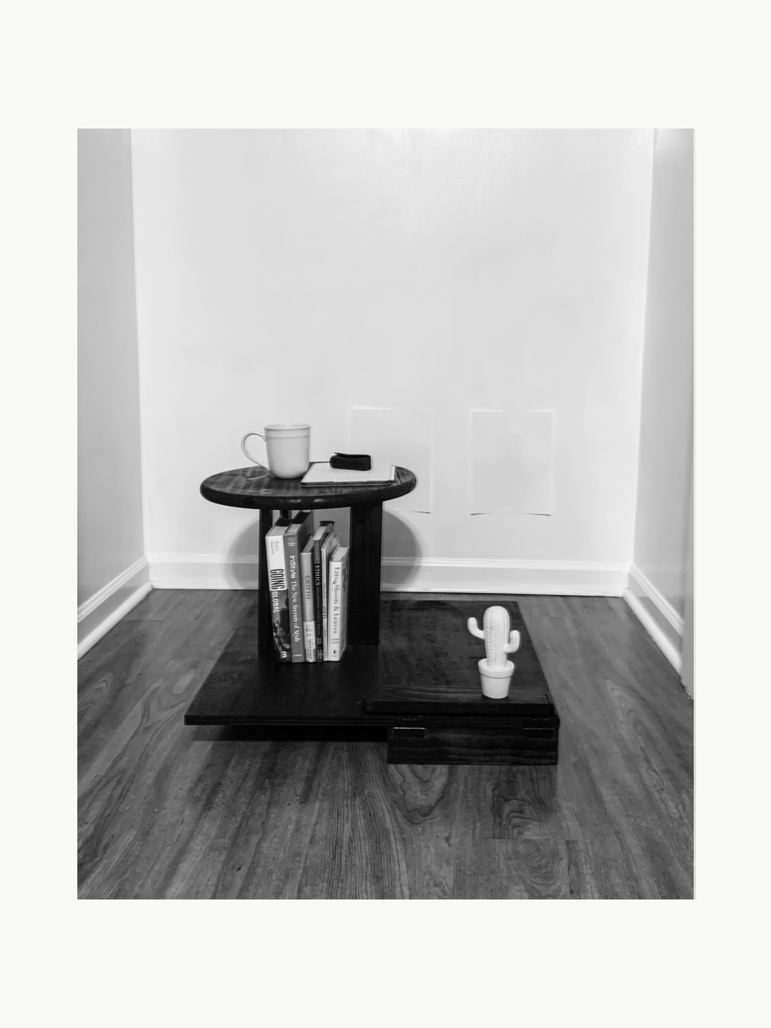 //Adaptable table side B//