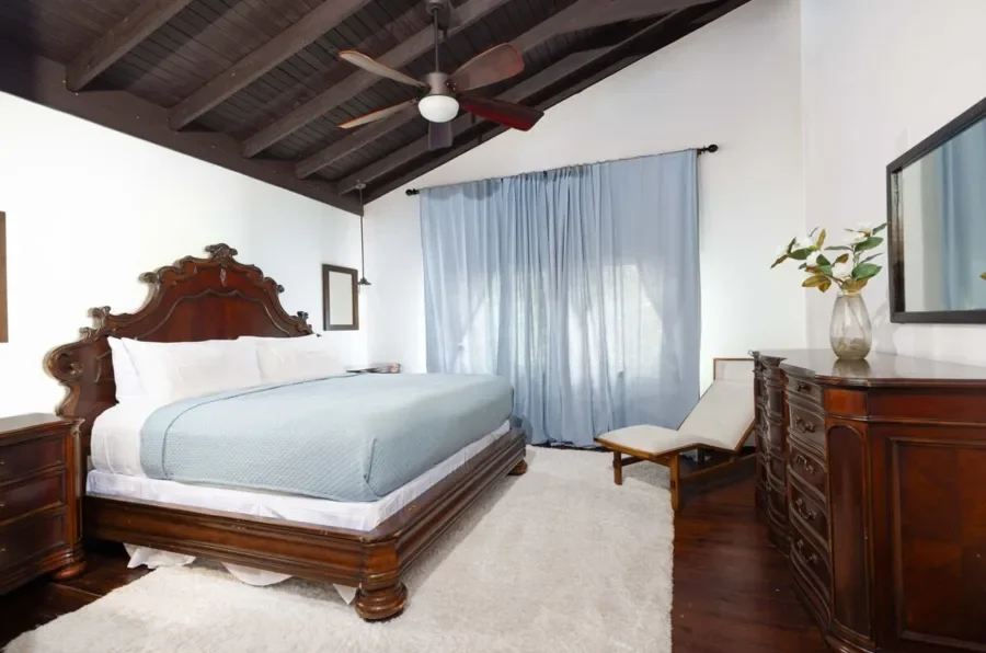 SKY VILLA BED 1.webp