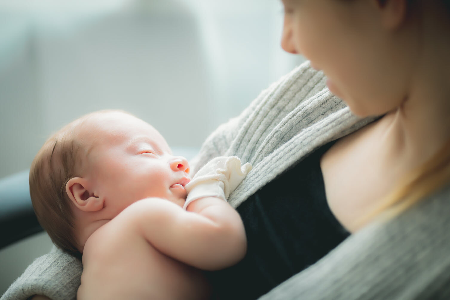 Is Breastmilk Different on Each Side? — Leva