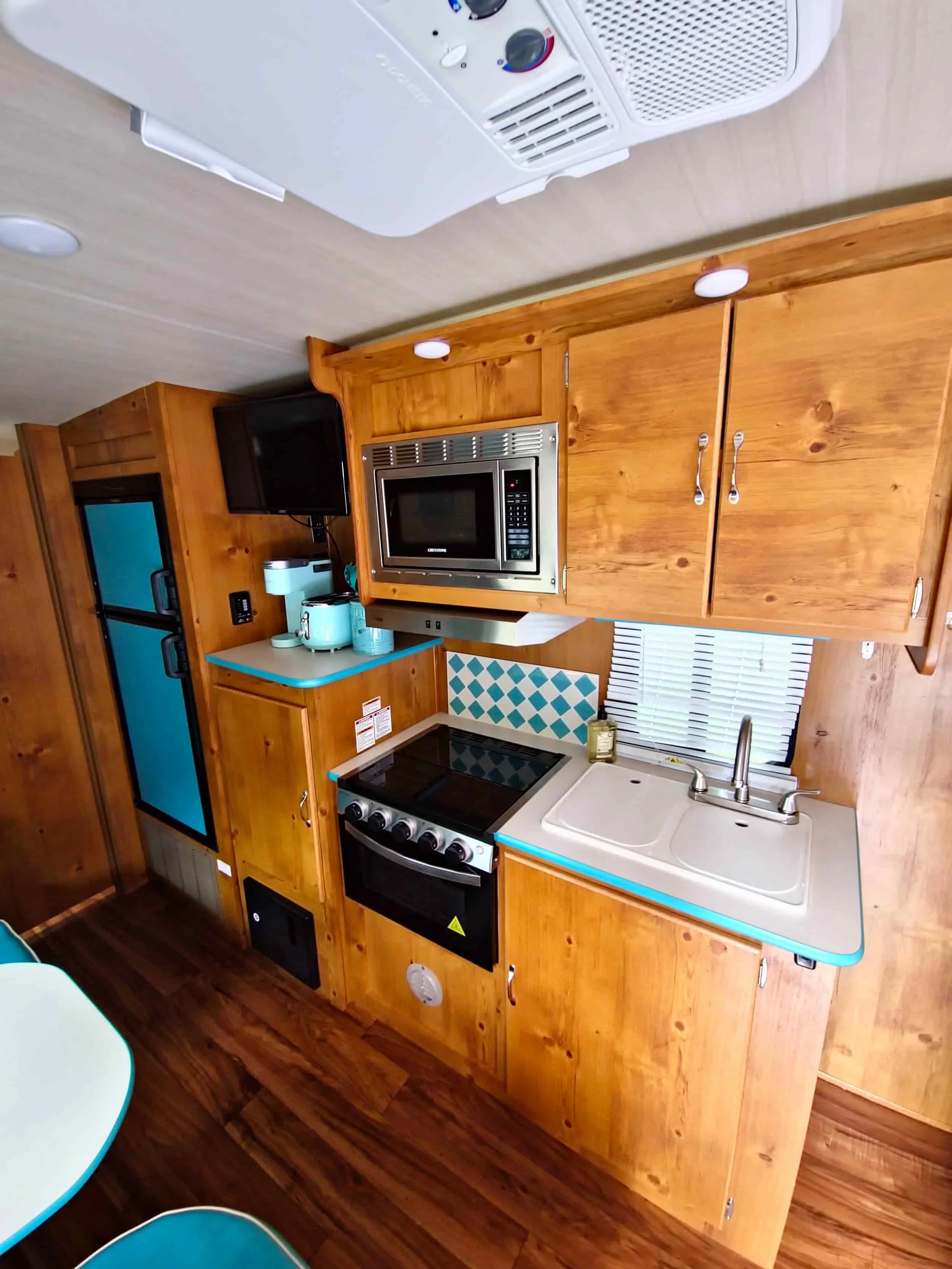 The amenities like home in the cozy kitchenette