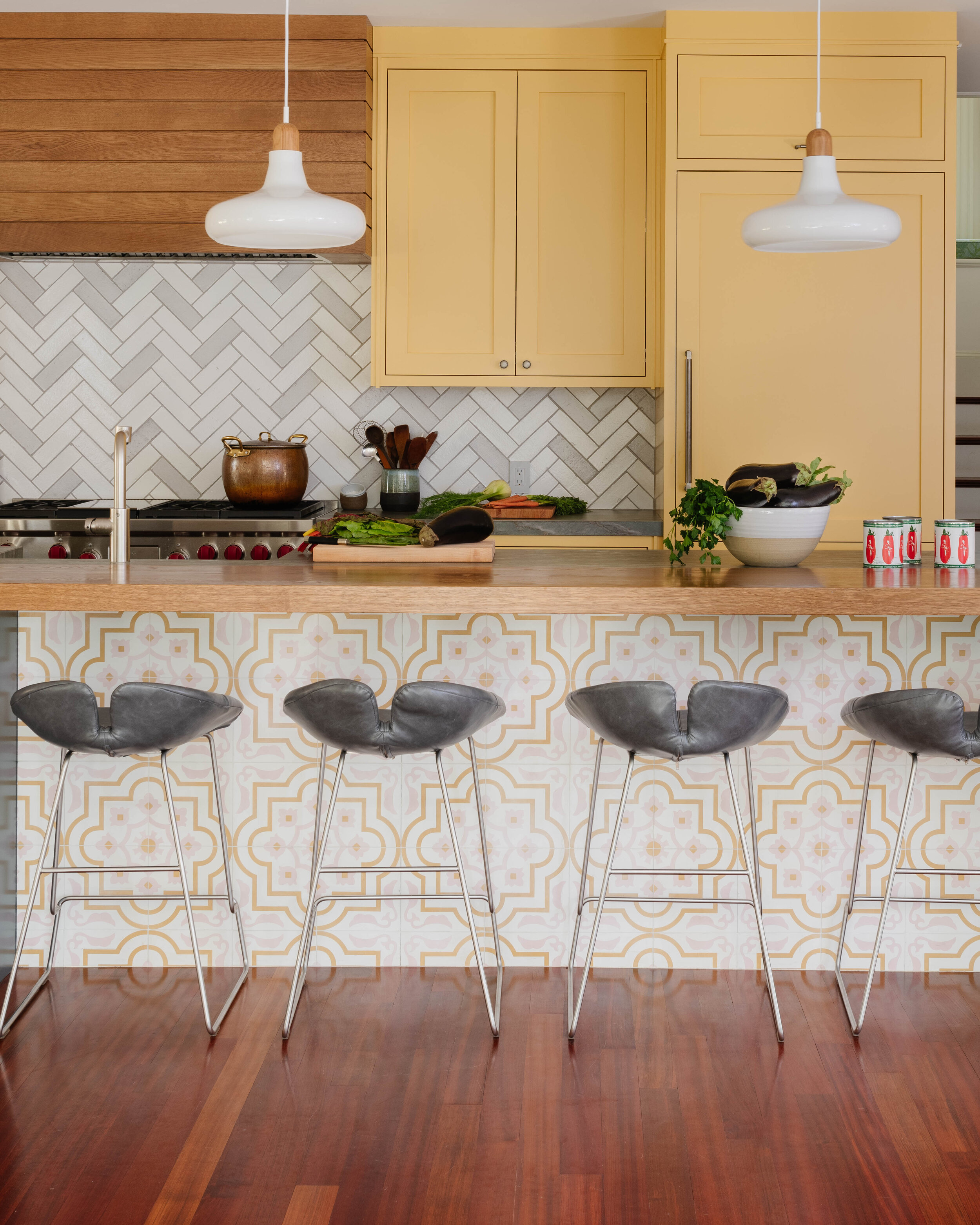 Farmers Cliff - Kitchen Bar - Bespoke of Winchester