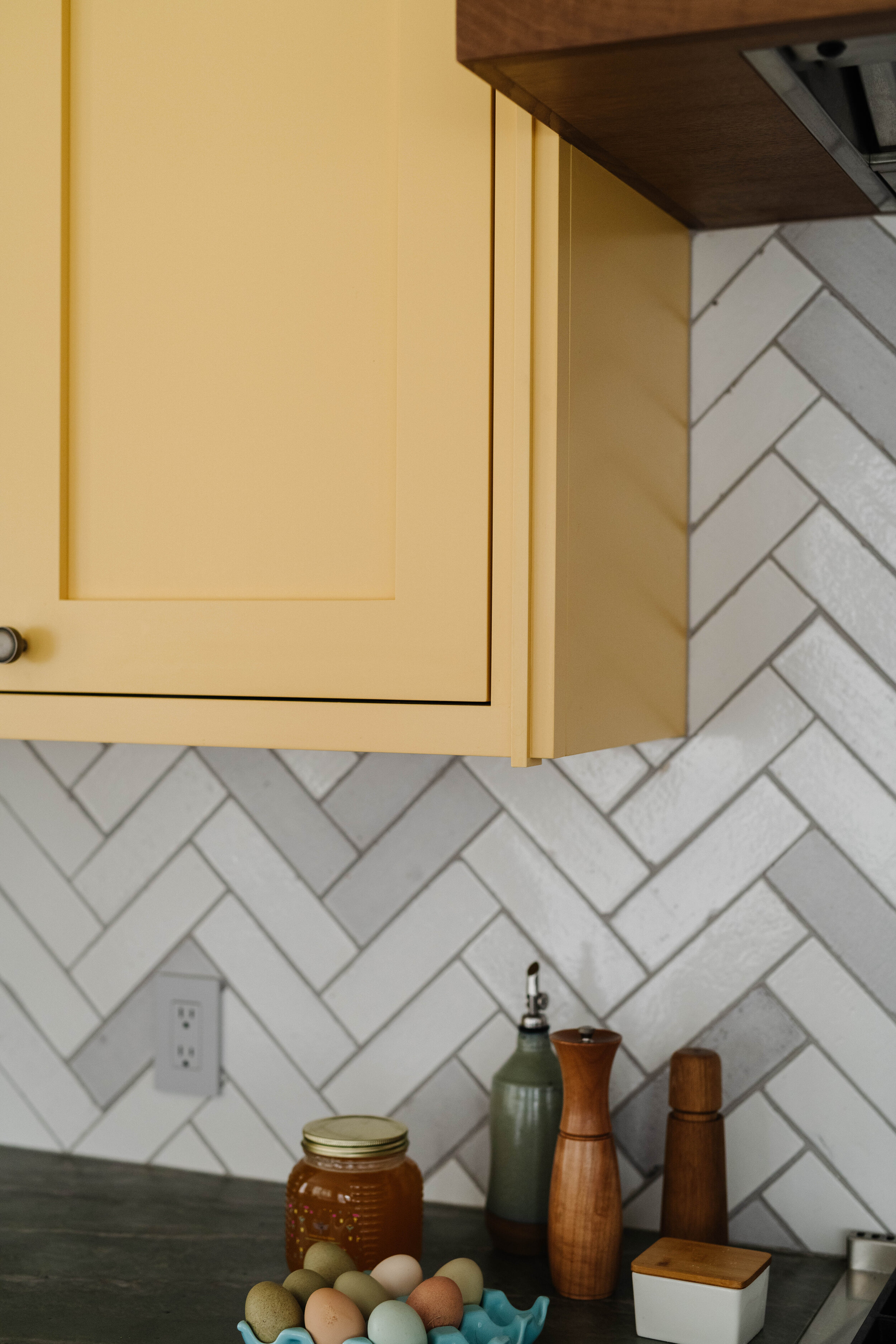Farmers Cliff - Cabinet Detail - Bespoke of Winchester