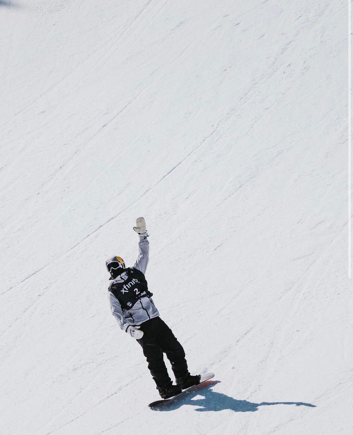 Tough weather in today&rsquo;s bigair qualification, but happy to make it through to finals on Tuesday!🥶 photo: @tamarasusaphoto #worldchampionship