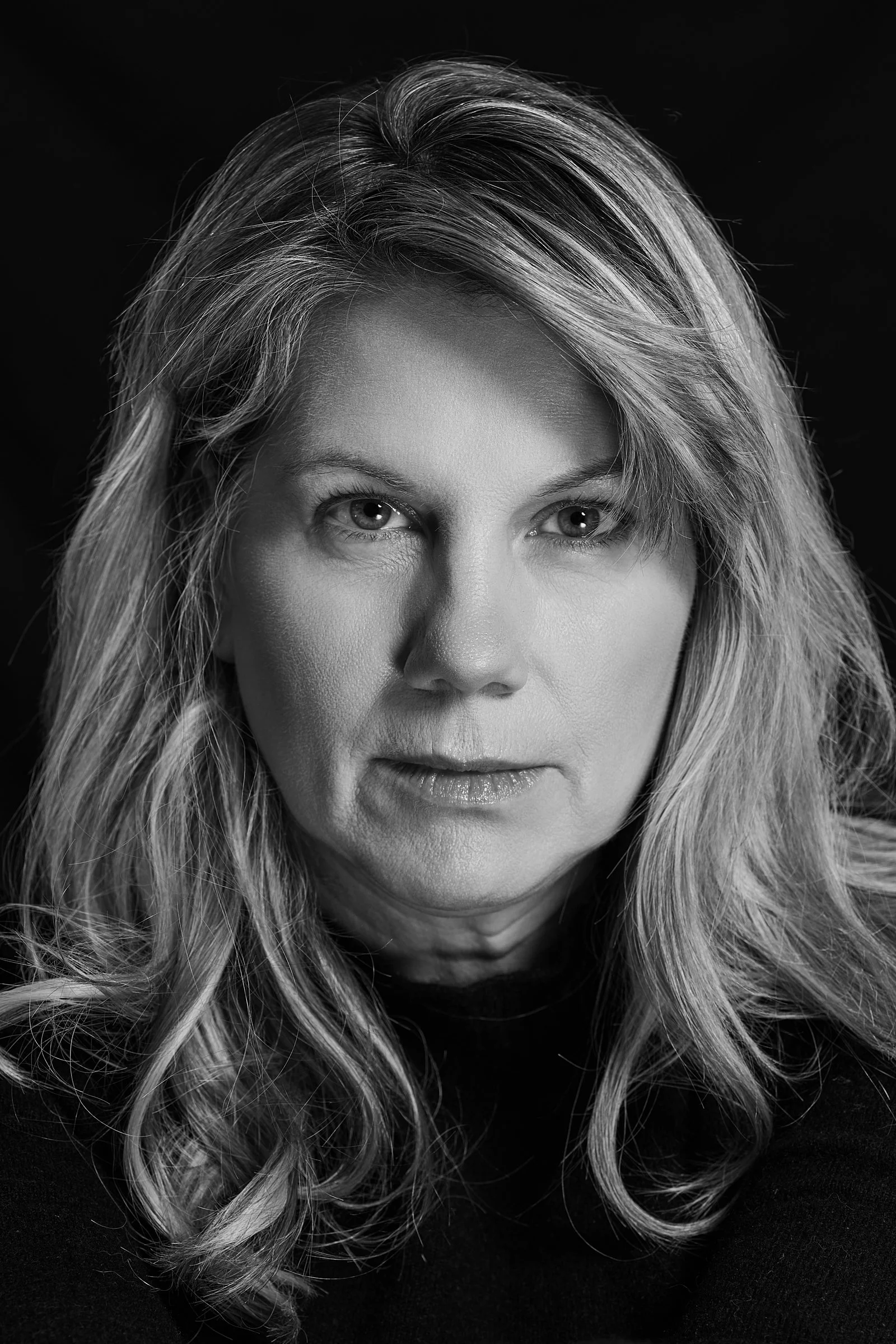 Drama-Komödie-Dramady-Gespühr-für-starke-Frauenfiguren-Starke-Rollen-Beherrscht-alle-Fachrichtungen-Filmschauspielerin-Ausnahmetalent-Isabella-Schmid-Internationale-International-Schauspielerin-ausdruckstark-beeindruckend-amerikastile-ausnahmetalent-