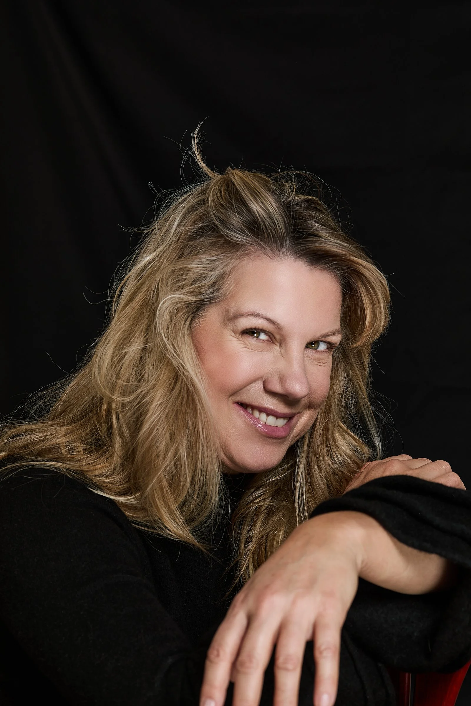 Drama-Komödie-Dramady-Gespühr-für-starke-Frauenfiguren-Starke-Rollen-Beherrscht-alle-Fachrichtungen-Filmschauspielerin-Ausnahmetalent-Isabella-Schmid-Internationale-International-Schauspielerin-ausdruckstark-beeindruckend-amerikastile-ausnahmetalent-