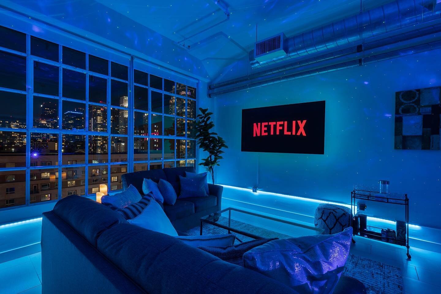 Netflix &amp; Chill - Loft Edition