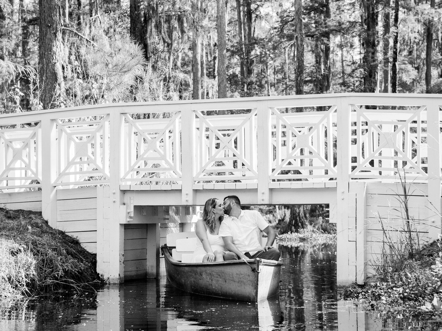 *45 days left to Elope in 2022!*

Picture this (see what I did there 😉); you are about to marry the person of your dreams... IN A CANOE 😍, I mean, cue the tears!!! It totally could have been a scene from one of your fav romantic movies, ammirght?!?
