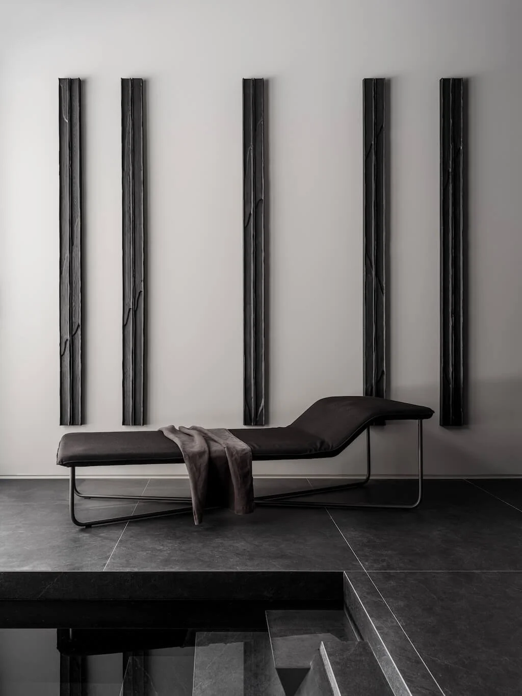 modern-house-in-dark-colors-moscow-tatiana-alenina-design-bureau-22.jpg