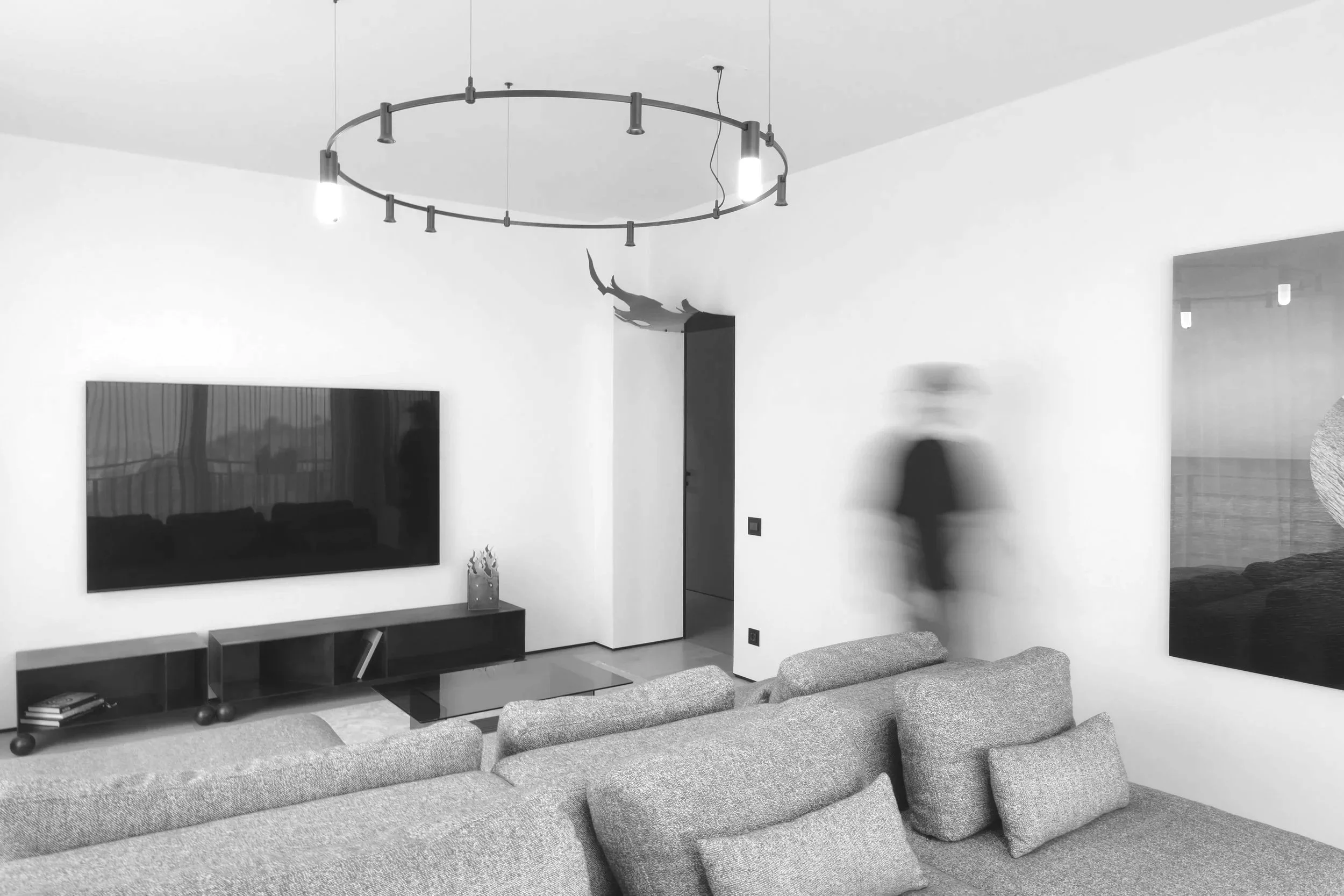 QUIET ART INTERIOR